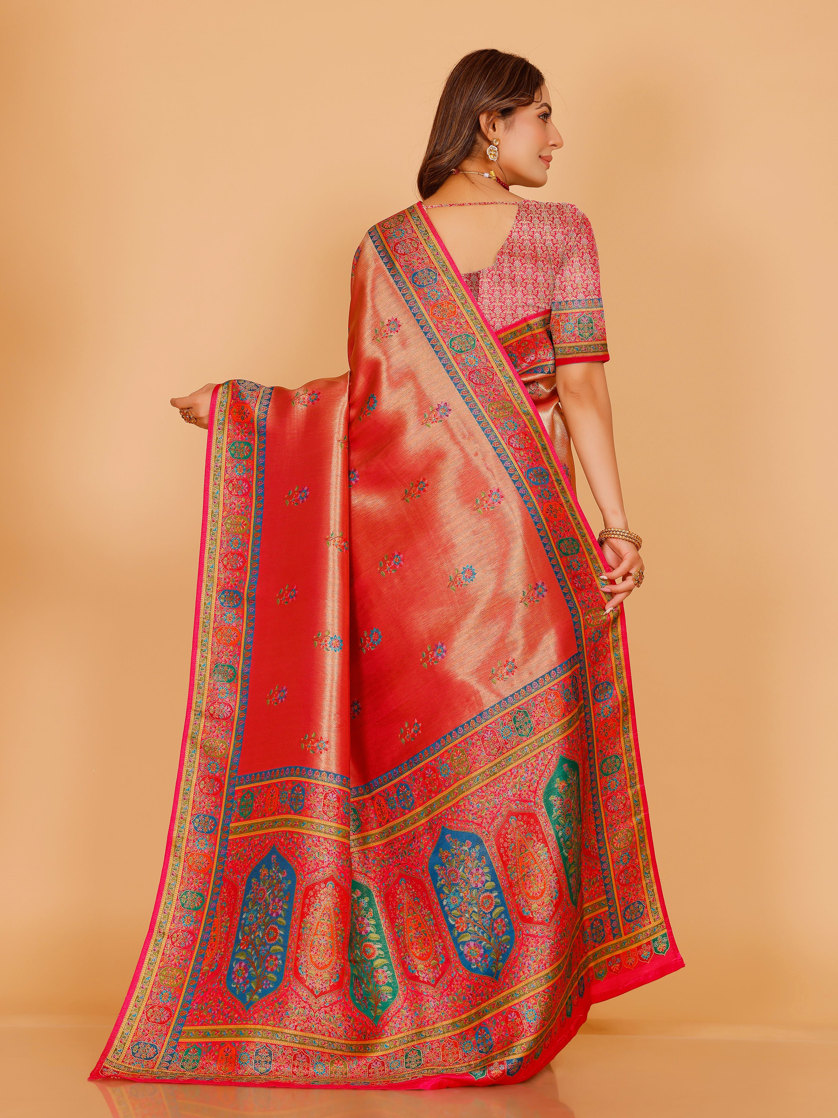 Aarohi Saree