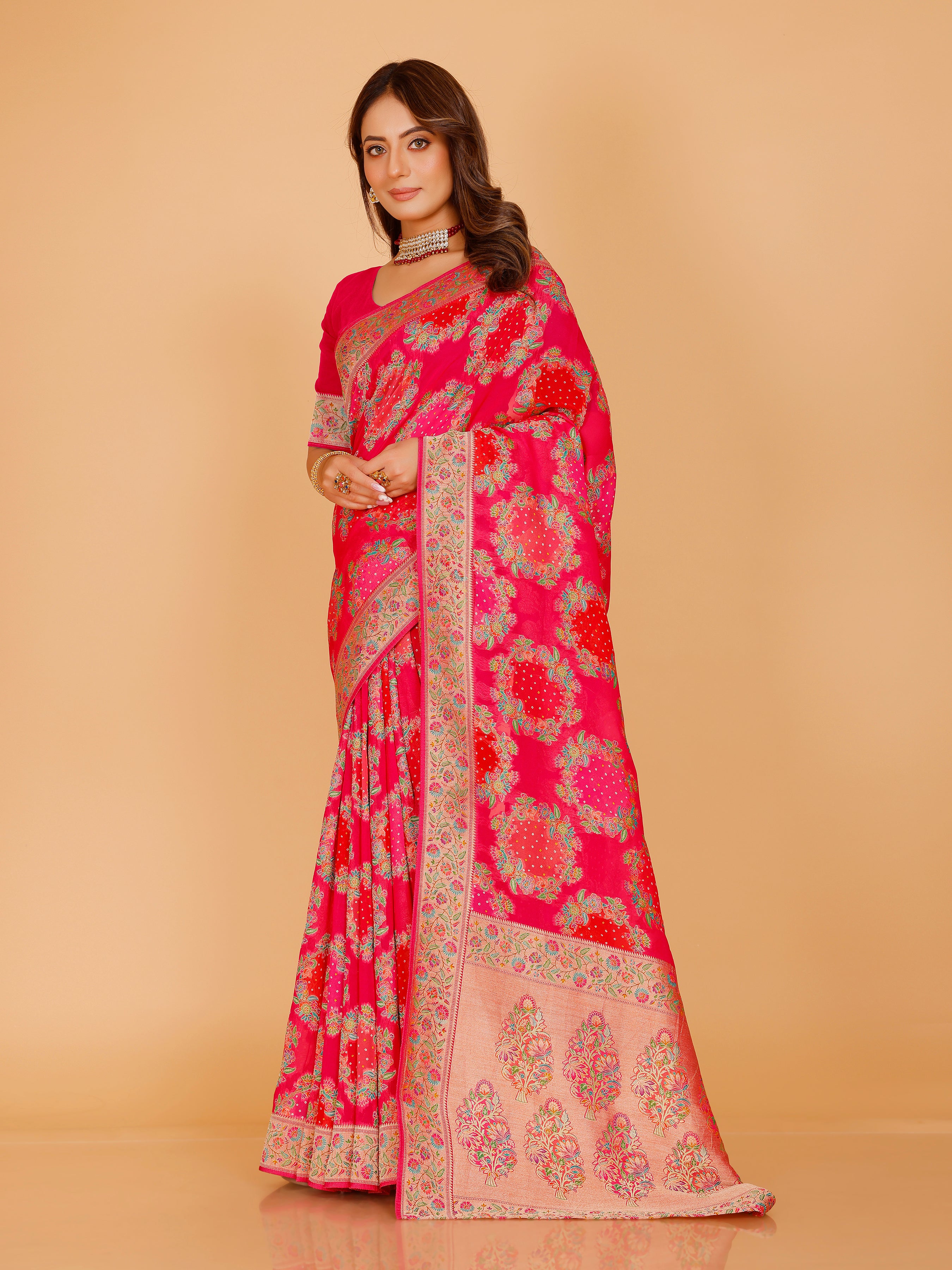 Saavi Saree