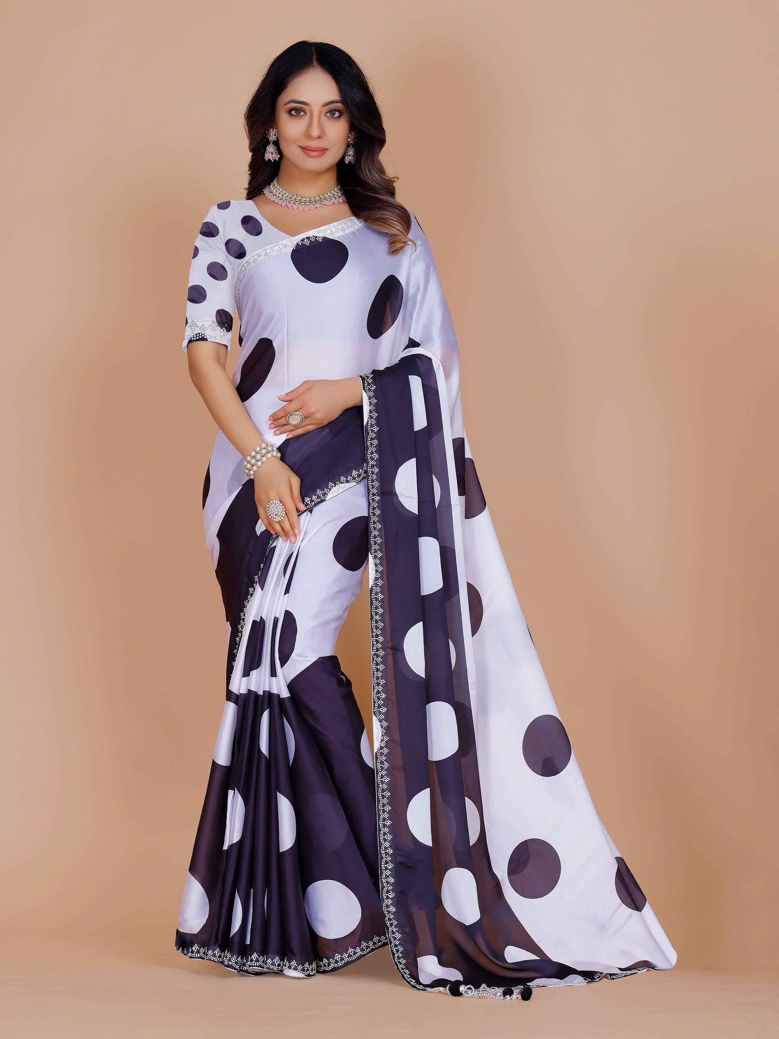 Shriya Saree - Roop Darshan