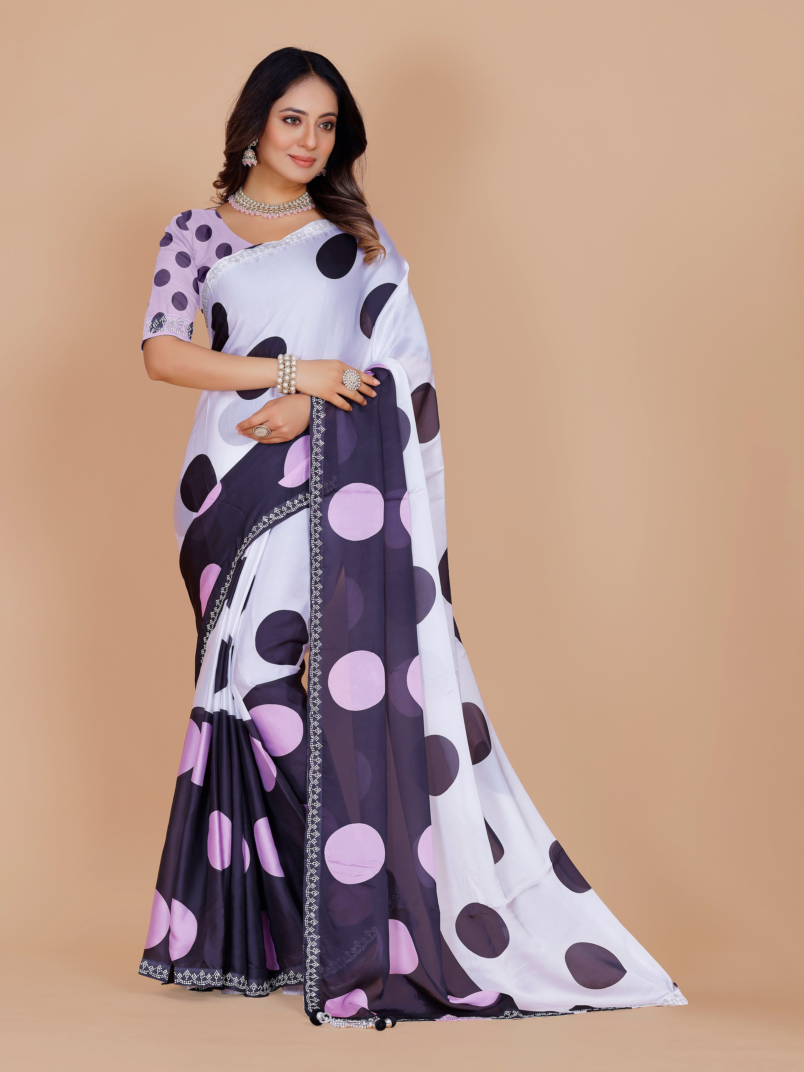 Shriya Saree - Roop Darshan