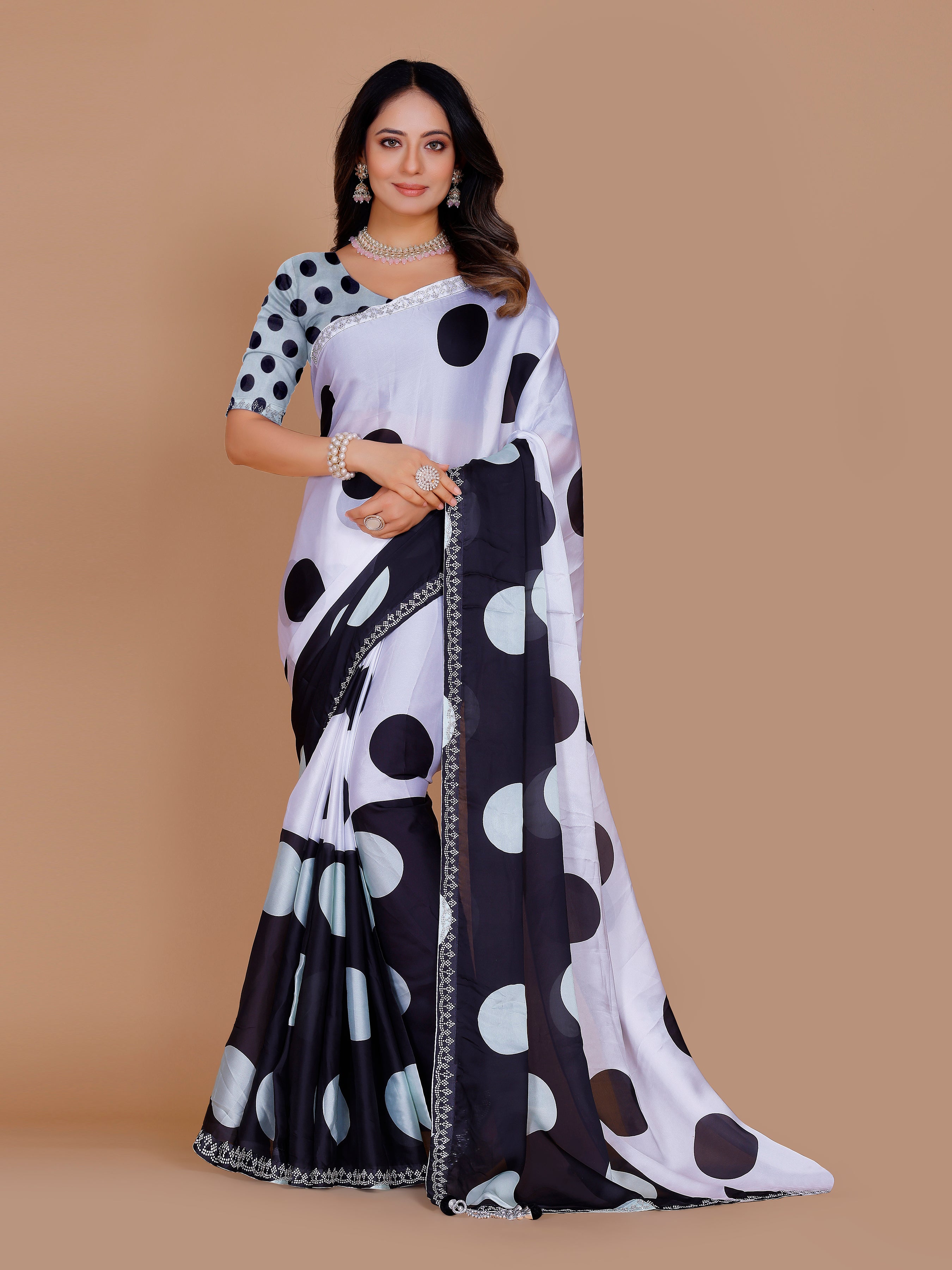 Shriya Saree - Roop Darshan
