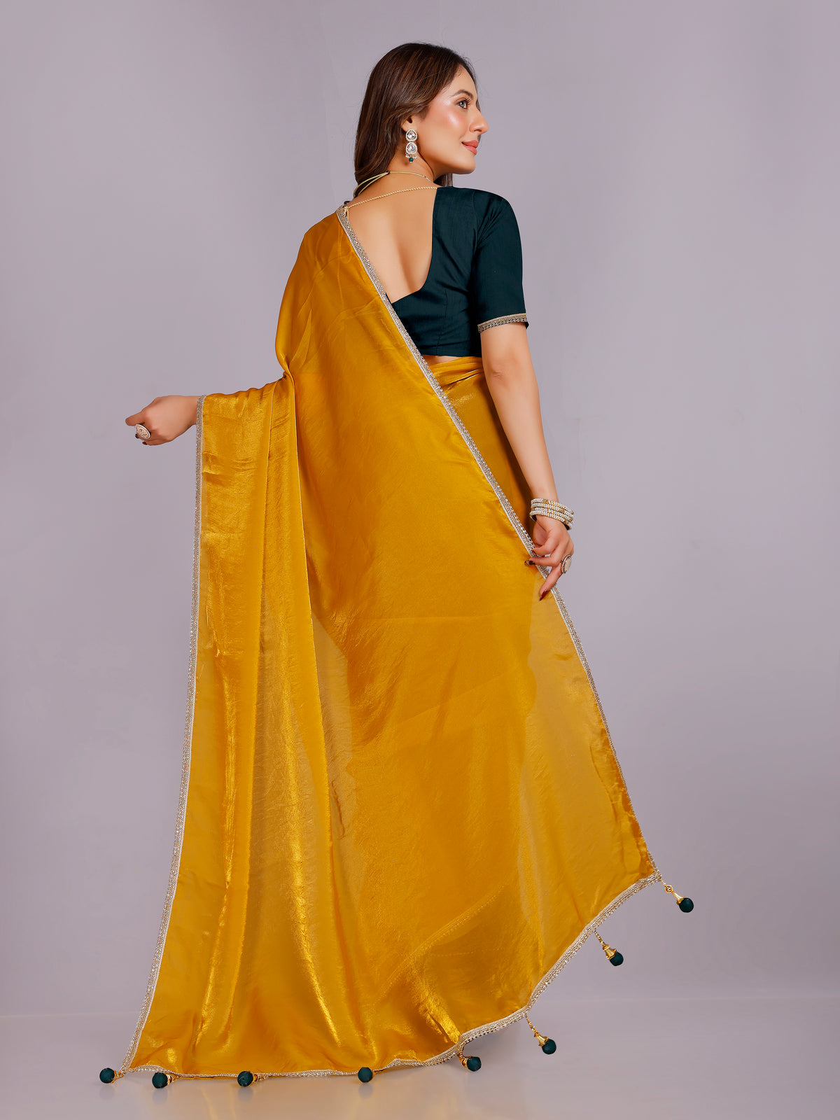 Tanisha Silk Plain Saree