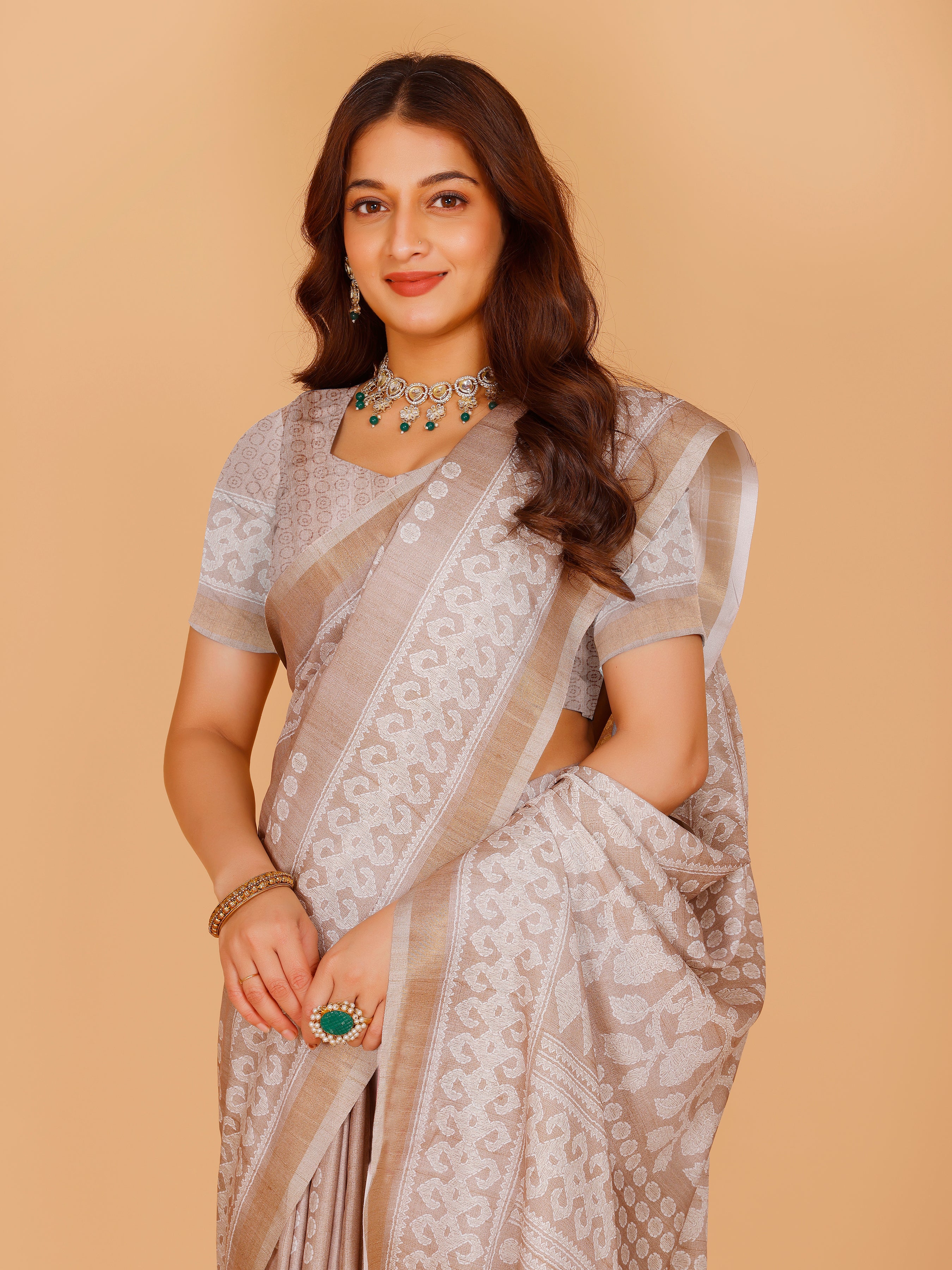 Vedanshi Saree