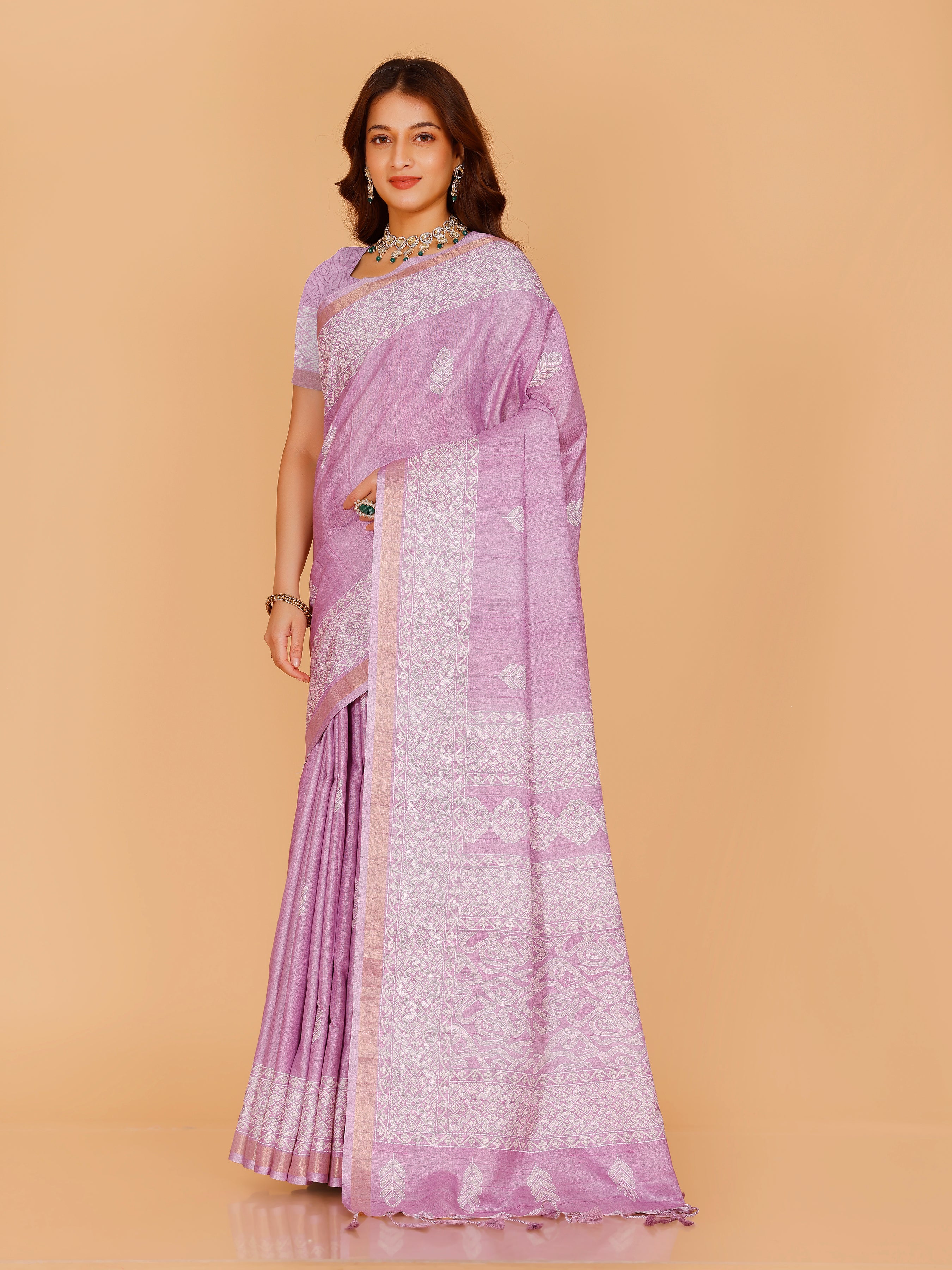 Vedanshi Saree
