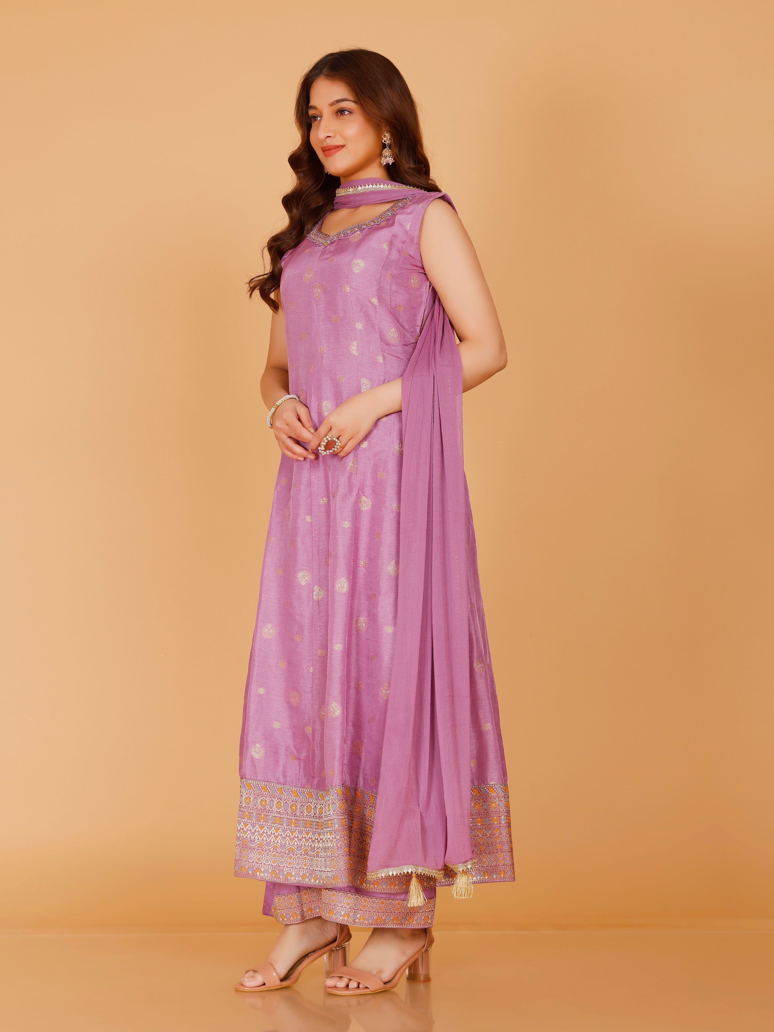 Darshi Palazzo Suit