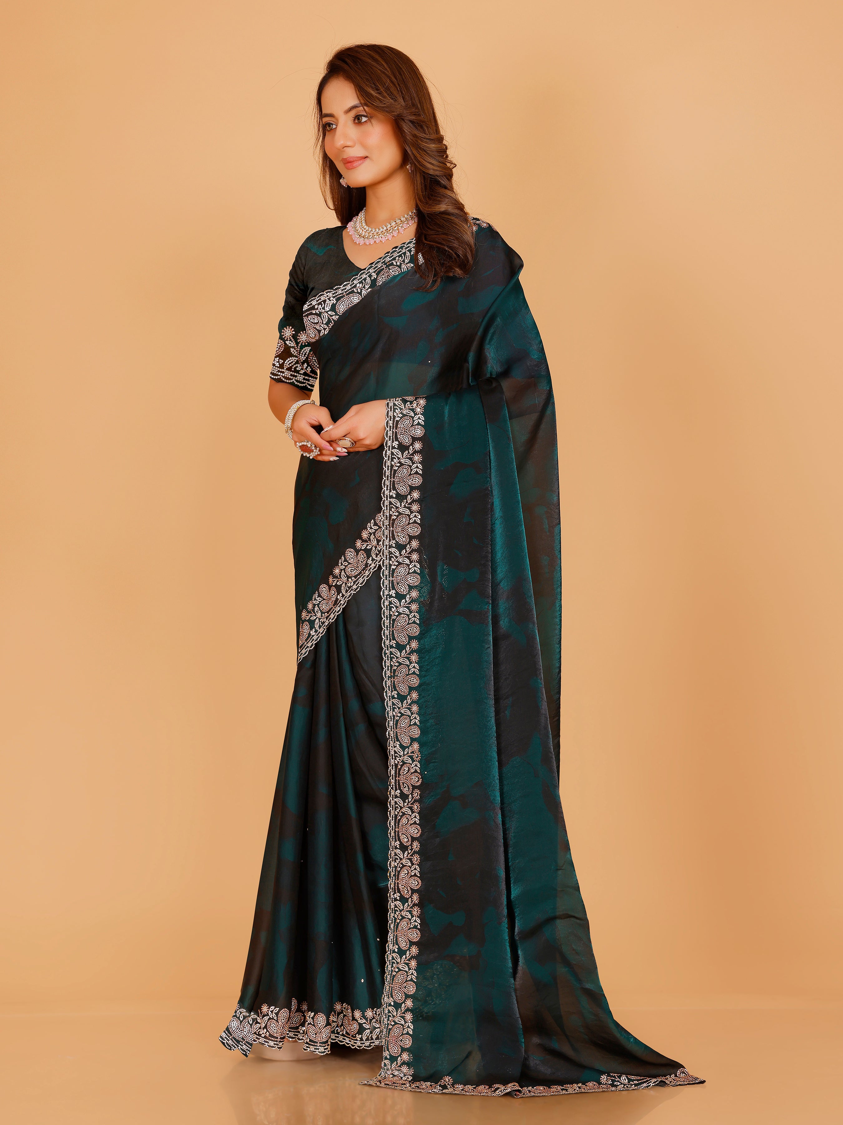 Aavya Saree