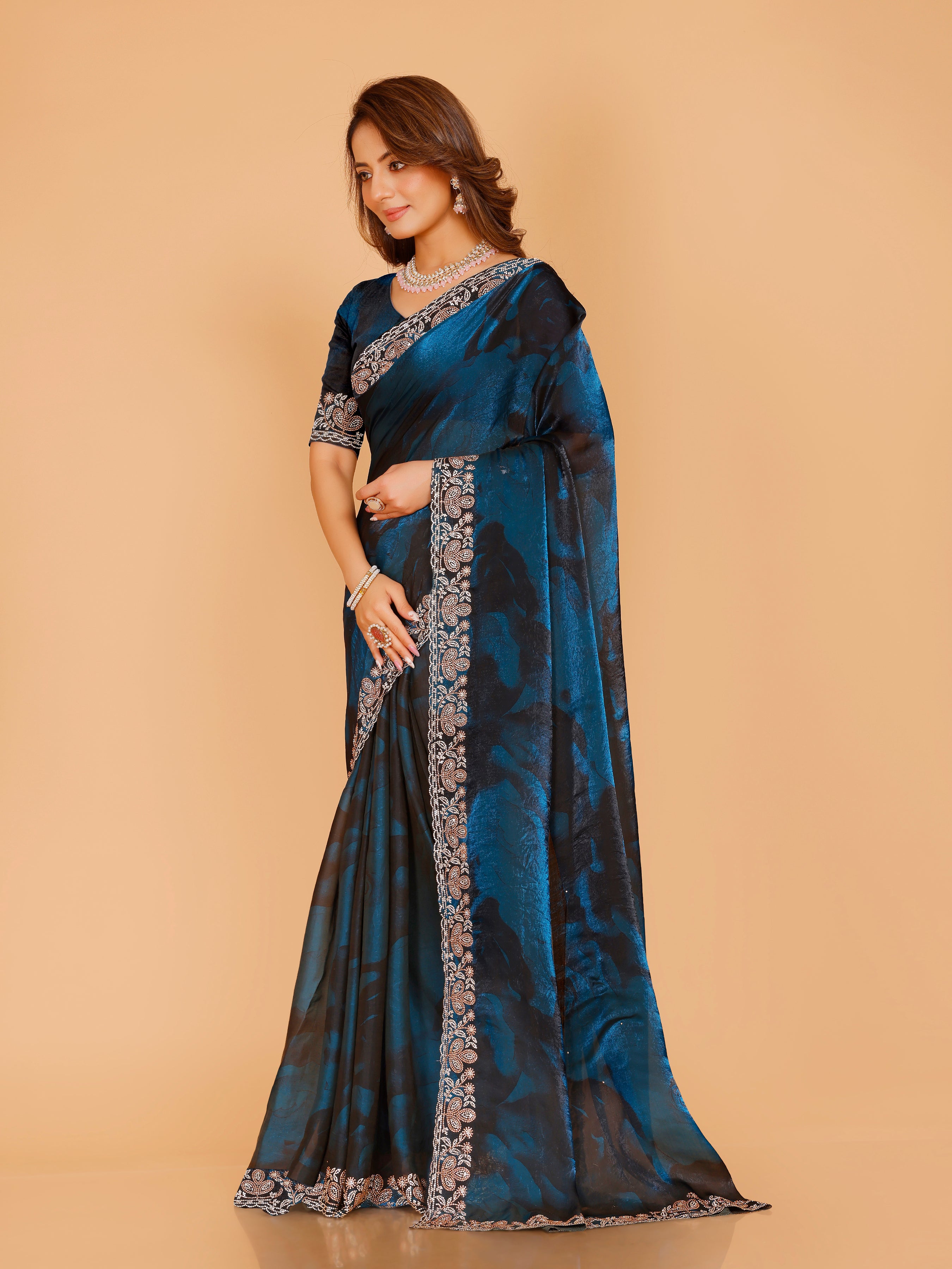 Aavya Saree