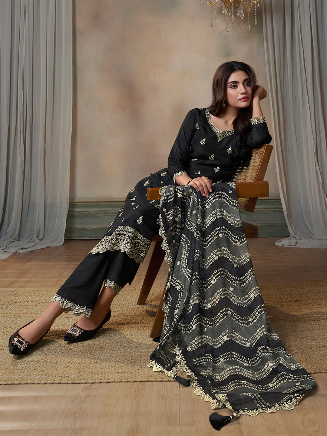 Riya Kamiz & Pant - Roop Darshan