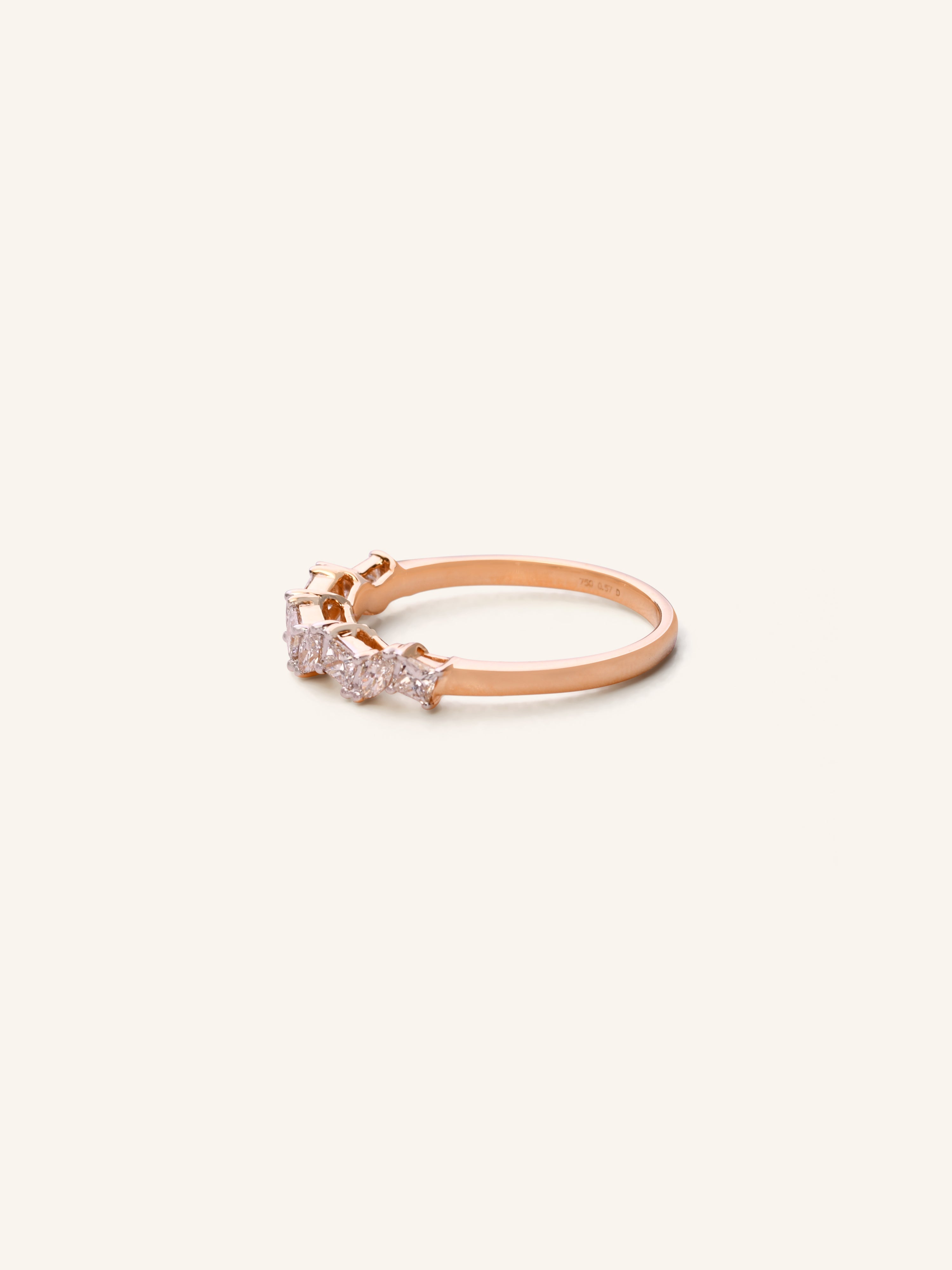 18ct Gold Dia Ladies Ring NW 2.416 GMS 9 Dia 0.57ct - Roop Darshan