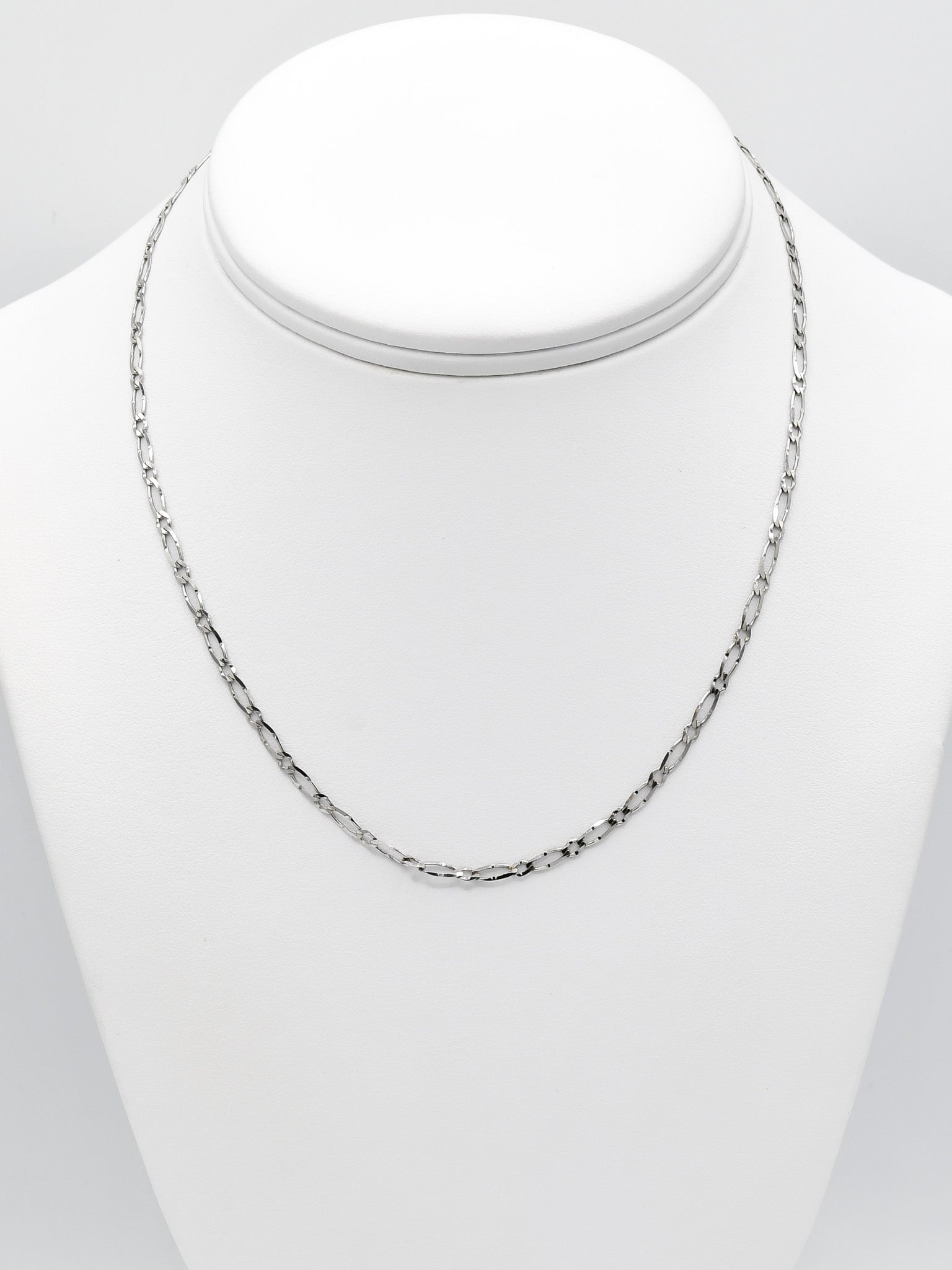 22ct Gold Two Tone Chain - Roop Darshan