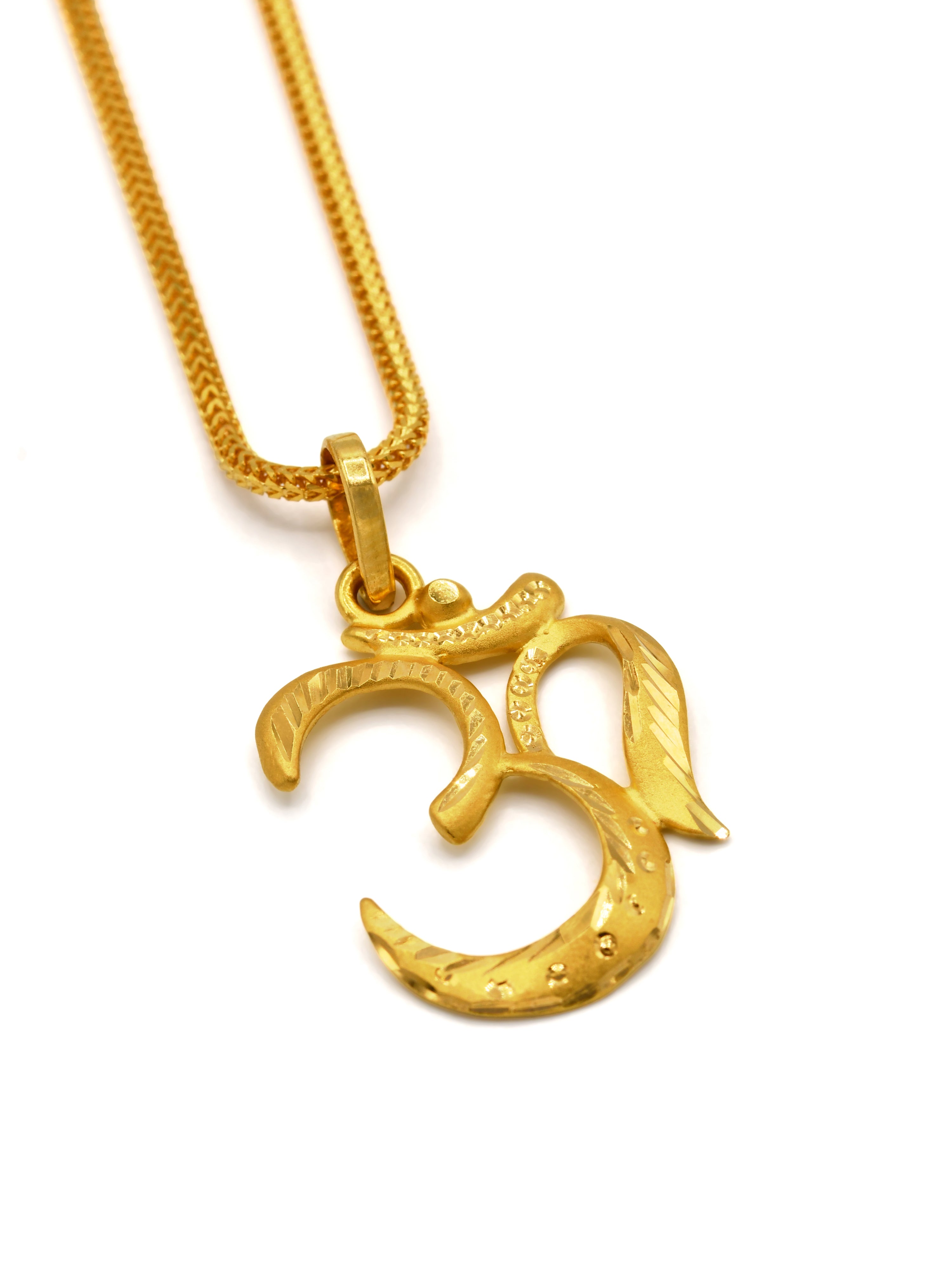 22ct Gold Om Pendant - Roop Darshan