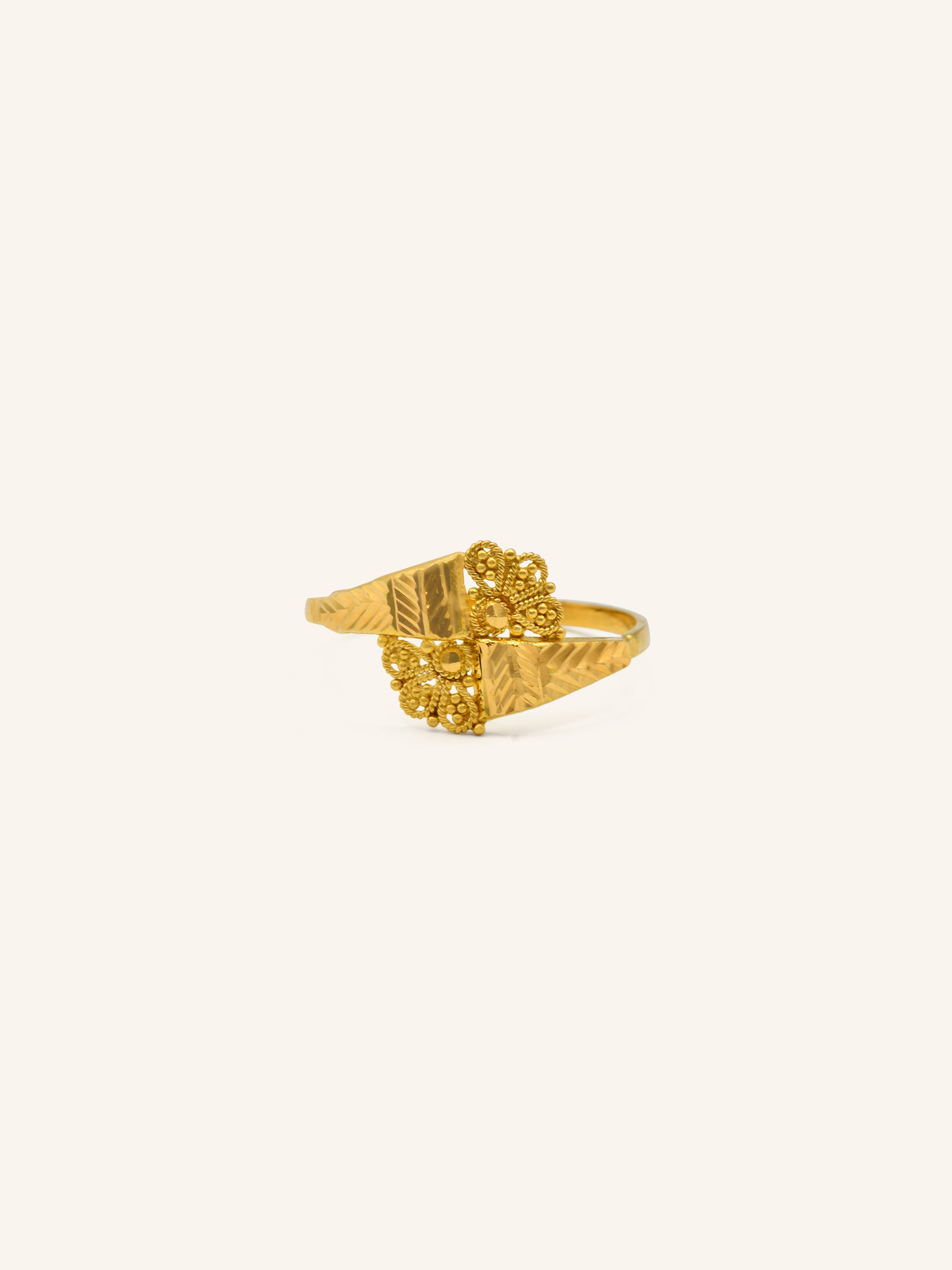 22ct Gold Ladies Ring 1.59 GMS - Roop Darshan