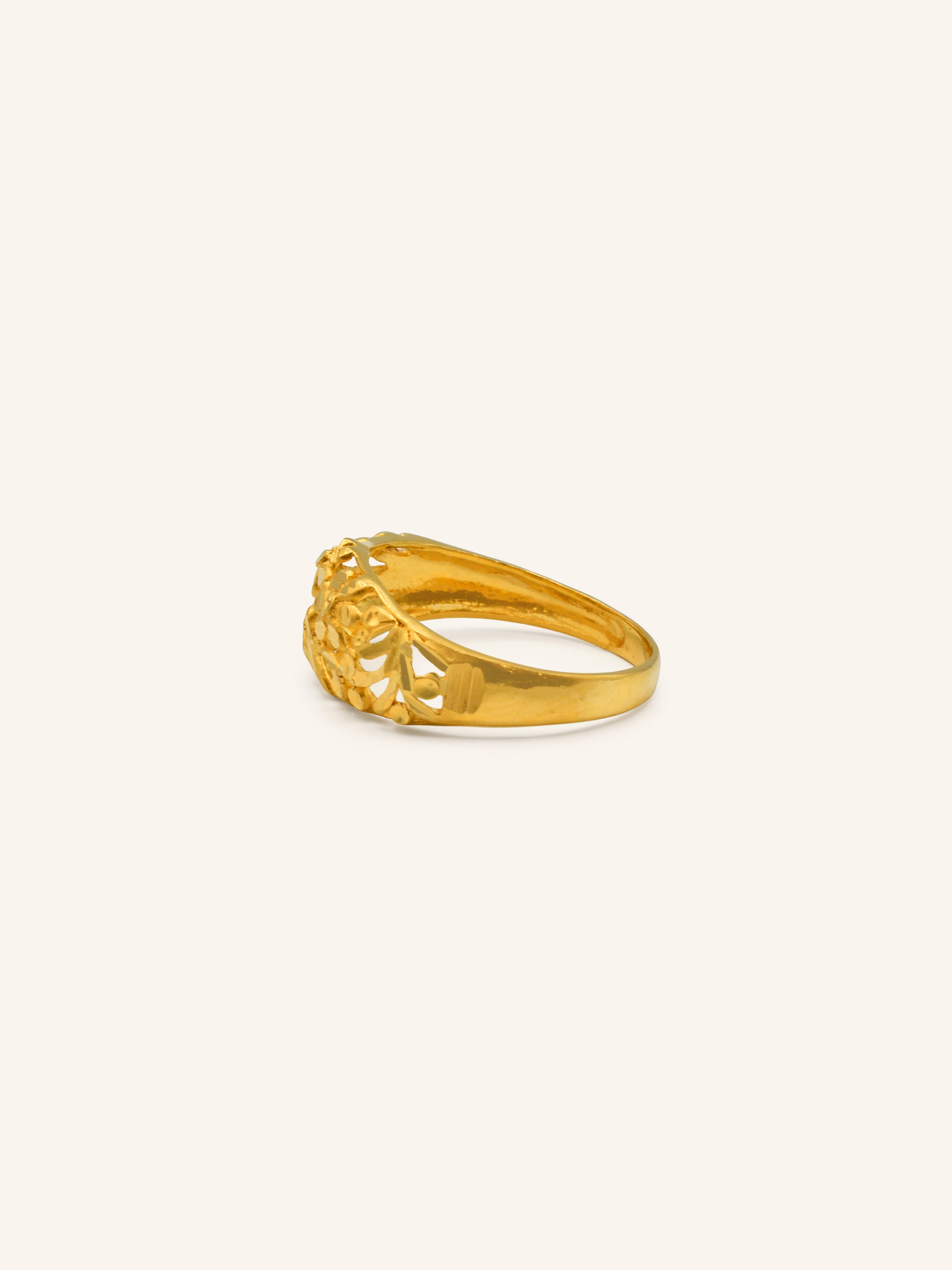 22ct Gold Ladies Ring 2.78 GMS - Roop Darshan