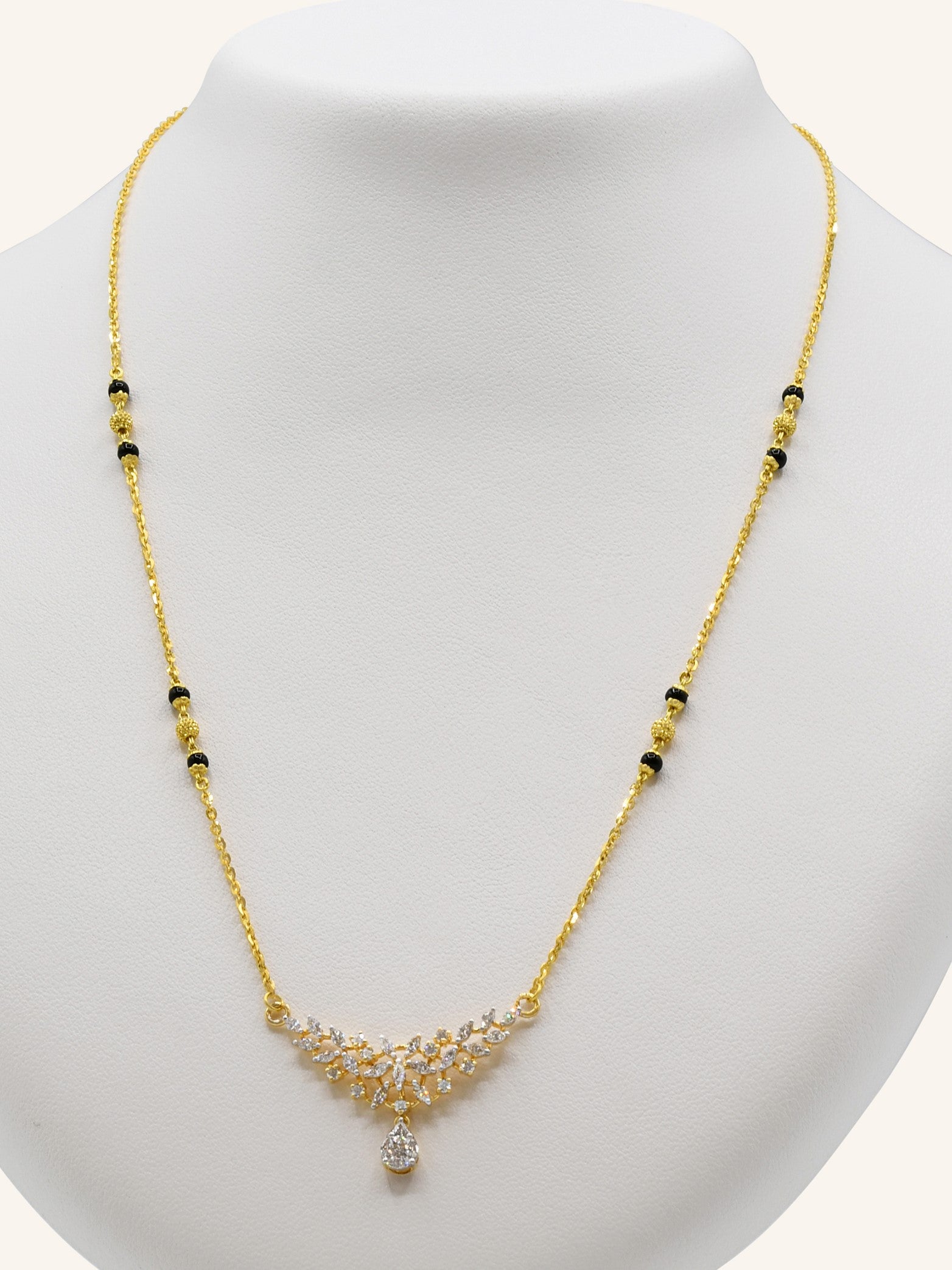 18ct Gold Diamond Mangal Sutra - Roop Darshan