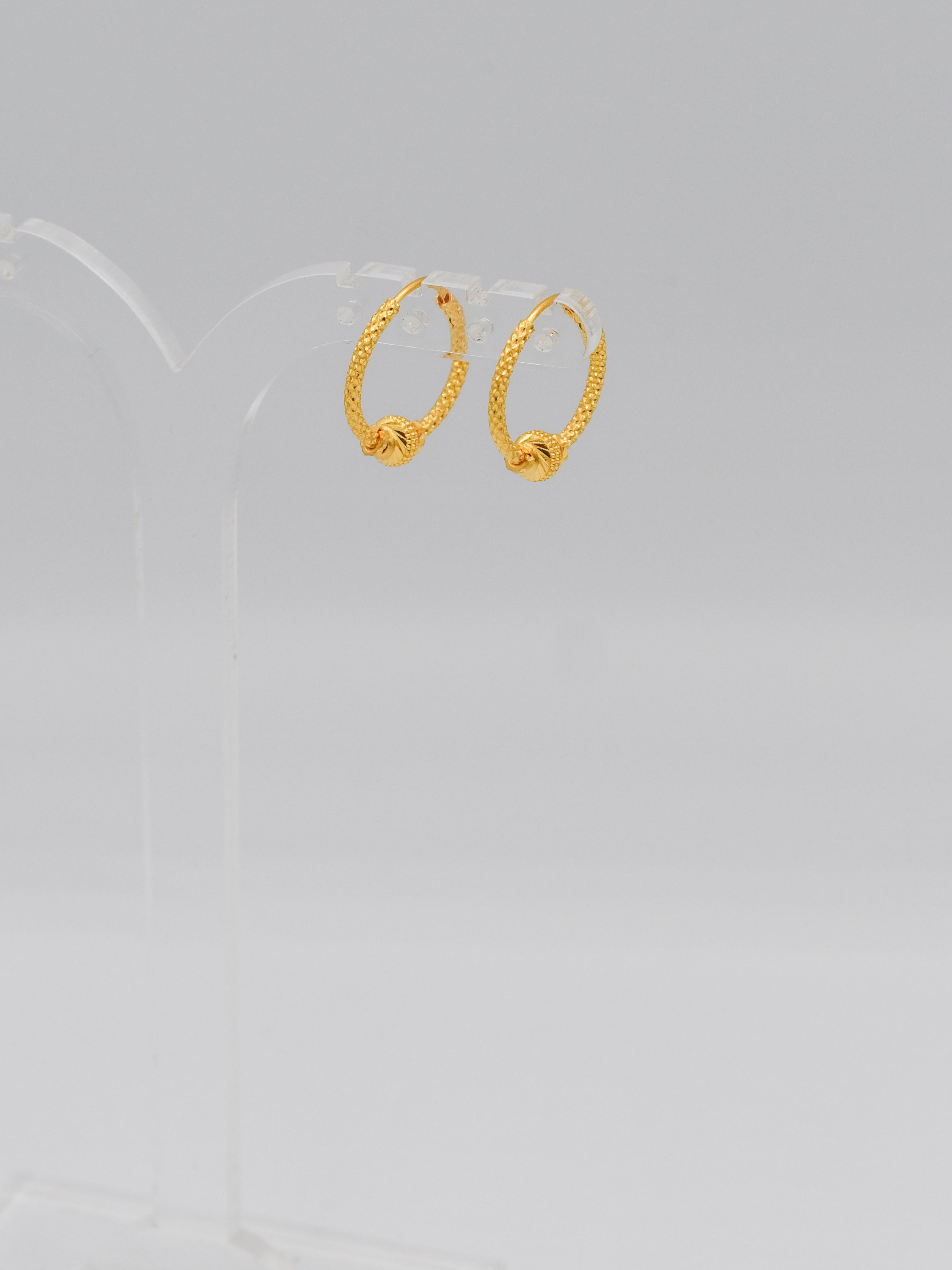 22ct Gold Hammered Ball Bali