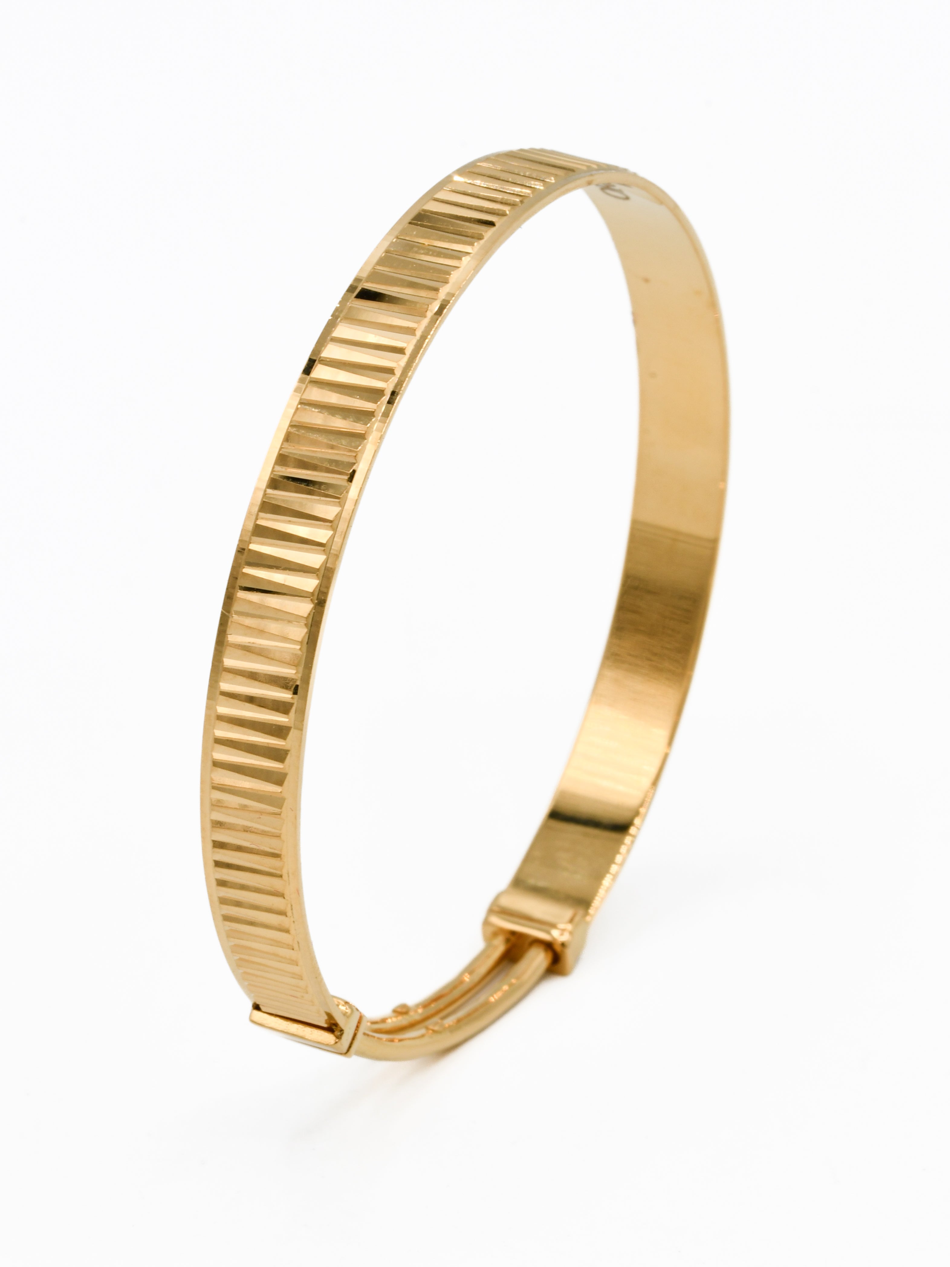 22ct Gold Bangle - Roop Darshan