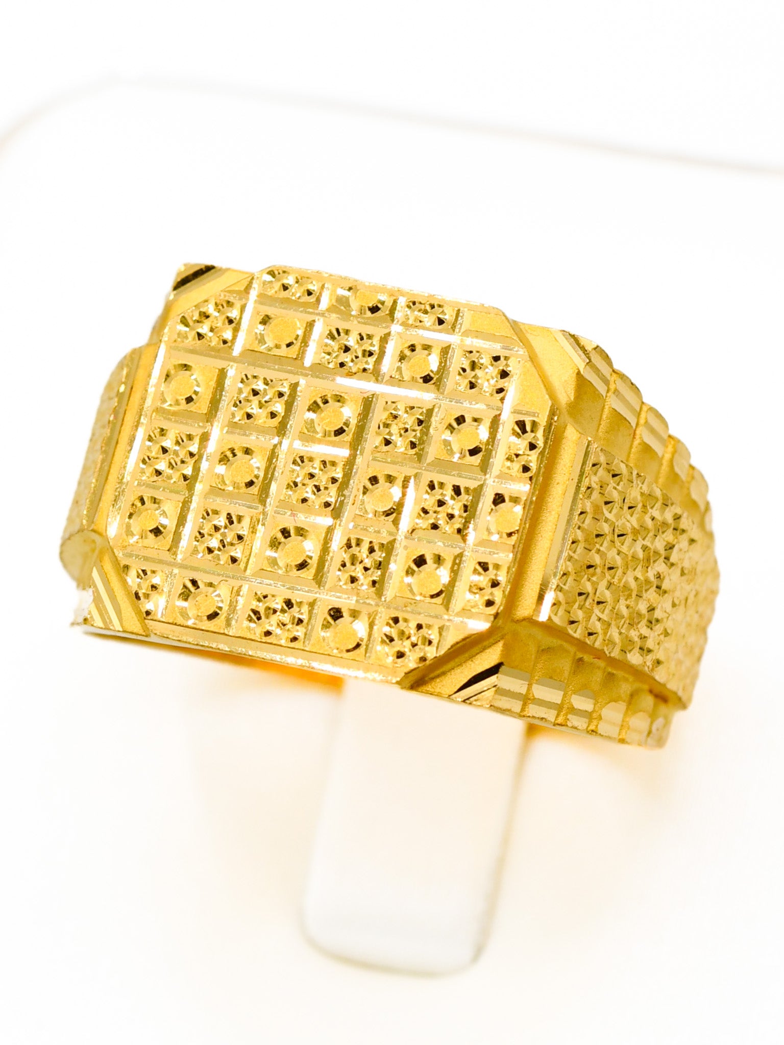 22ct Gold Mens Ring - Roop Darshan
