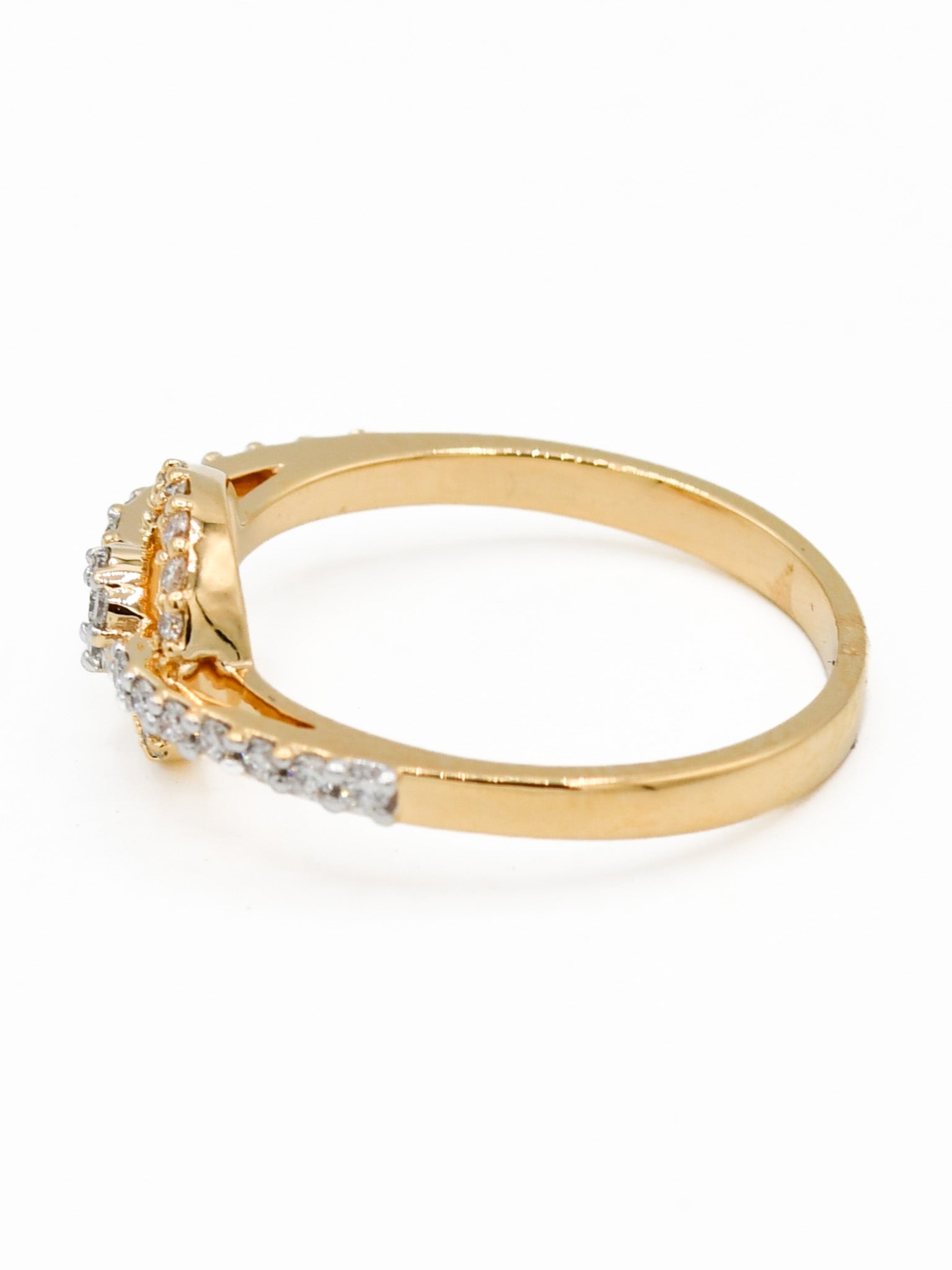 18ct Gold 0.32ct Diamond Ladies Ring - Roop Darshan