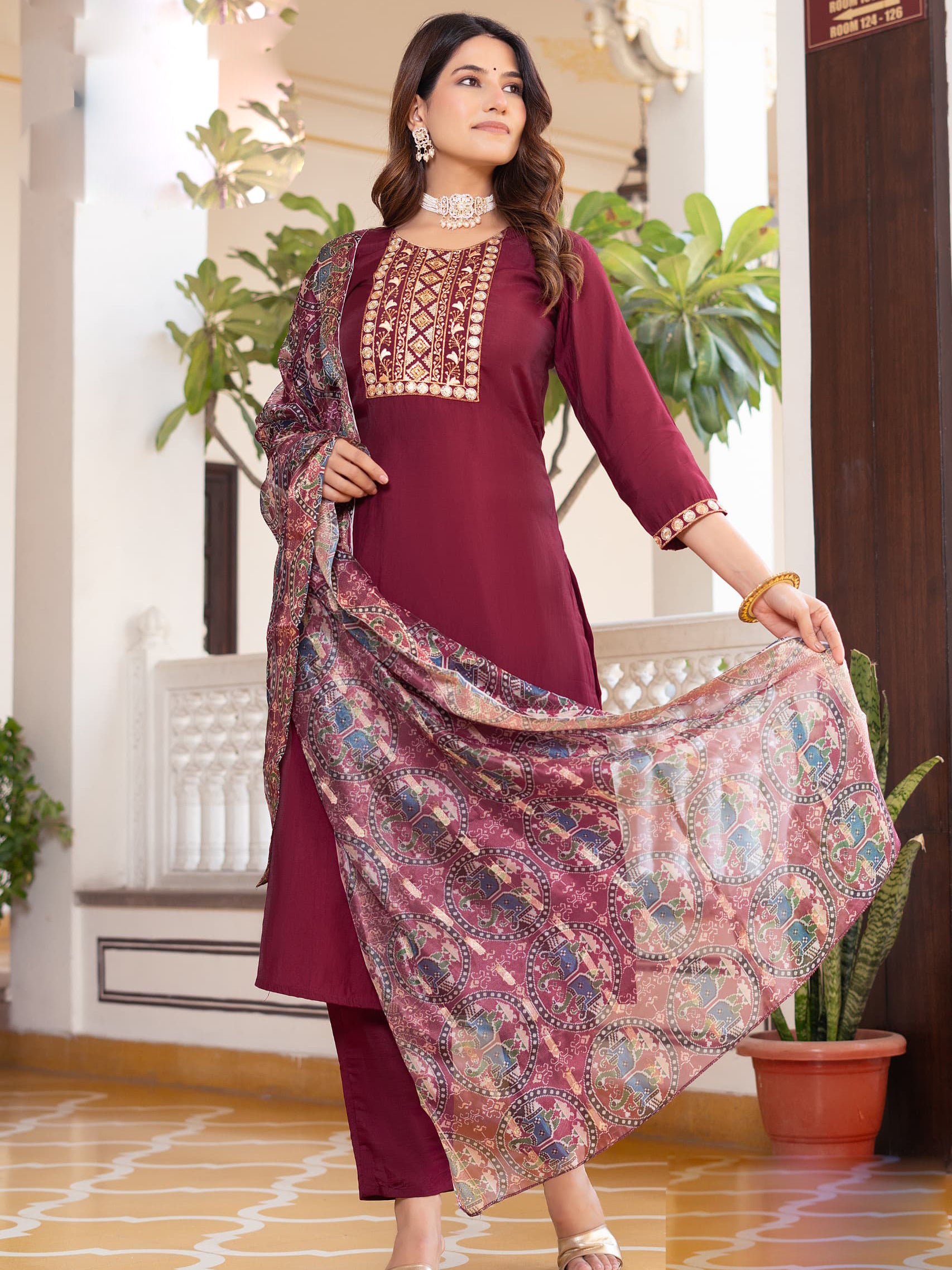 Riya Kamiz & Pant