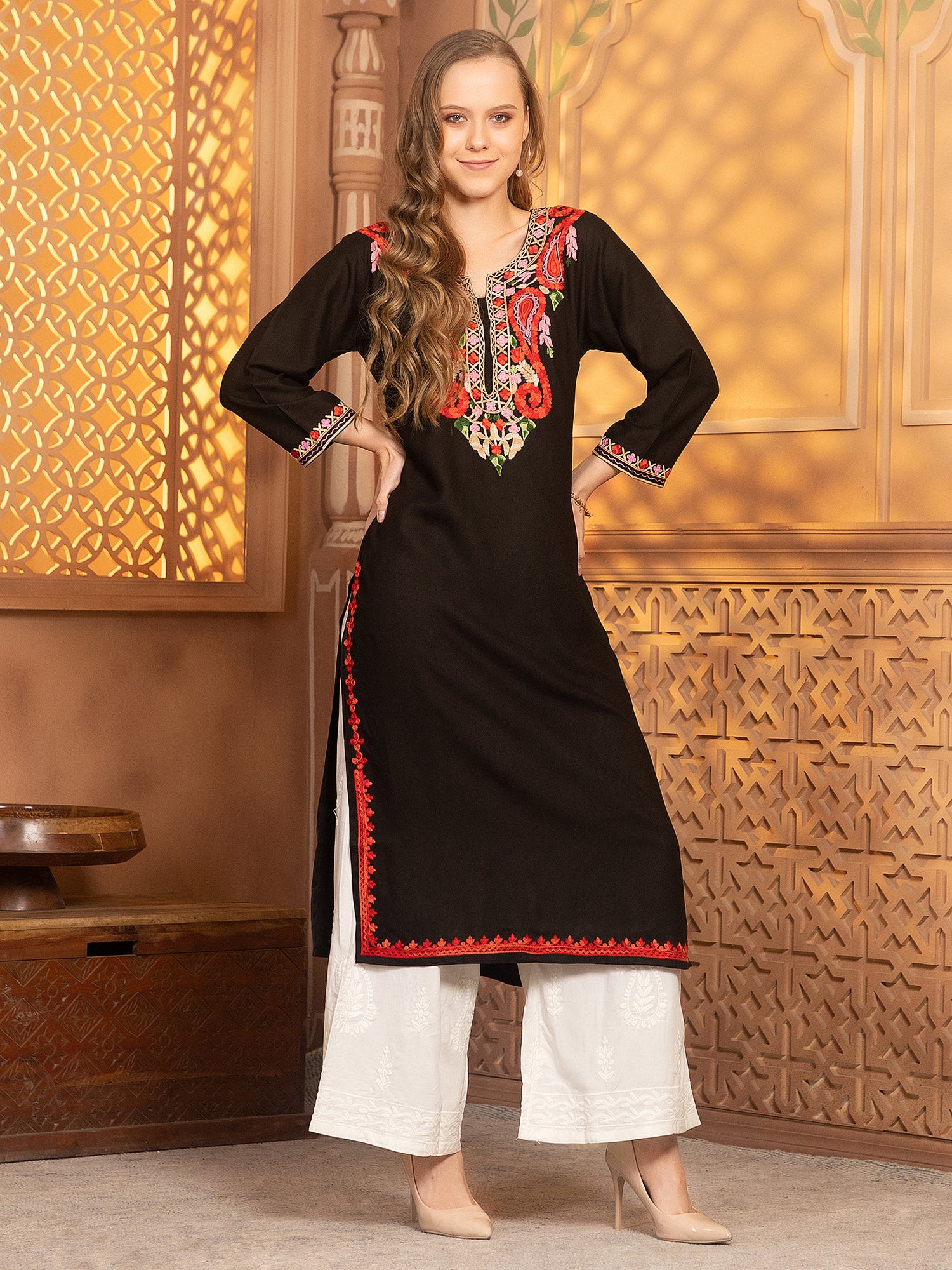 Nisha Kurti