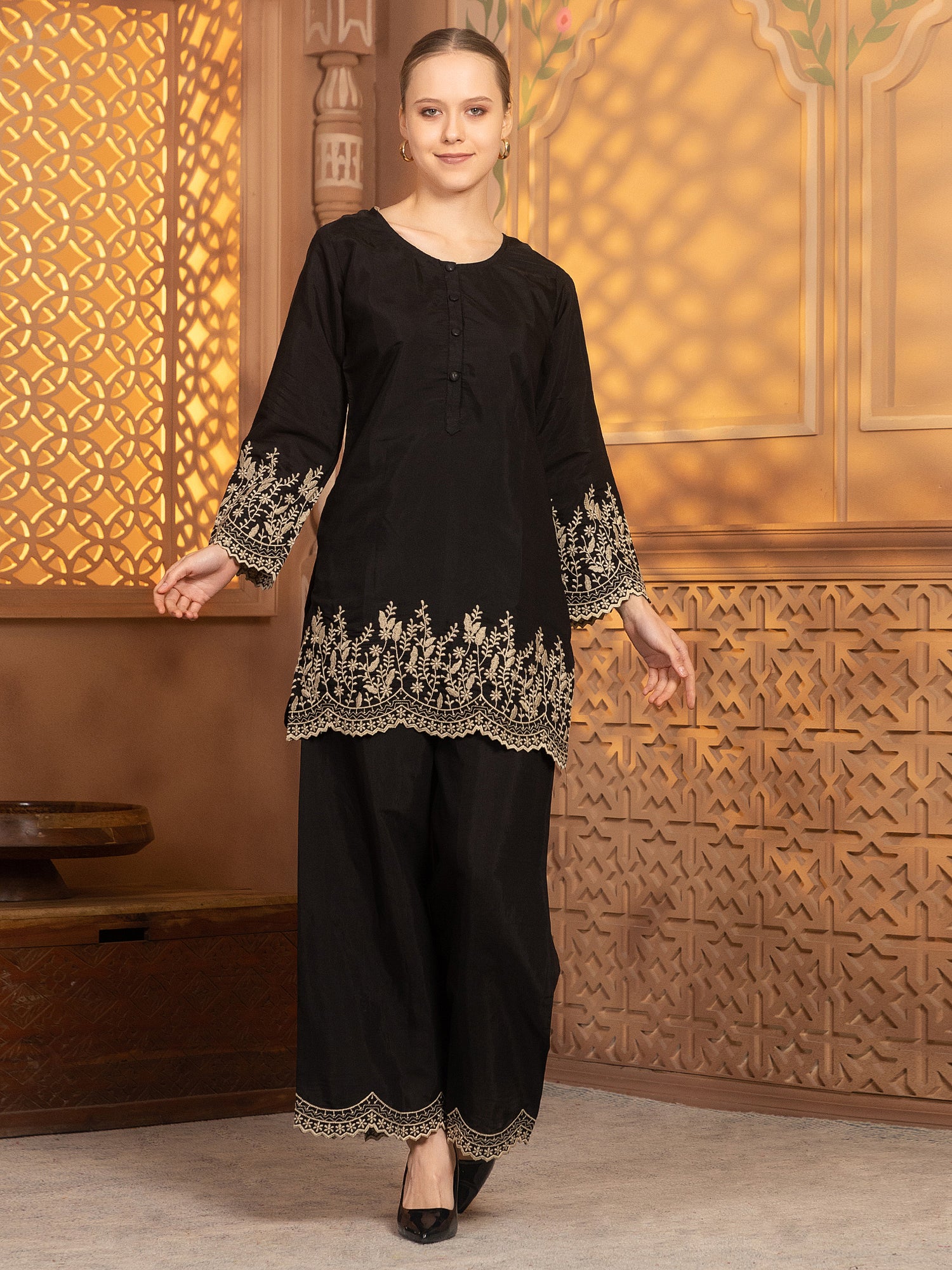Kanika Kurti With Pant