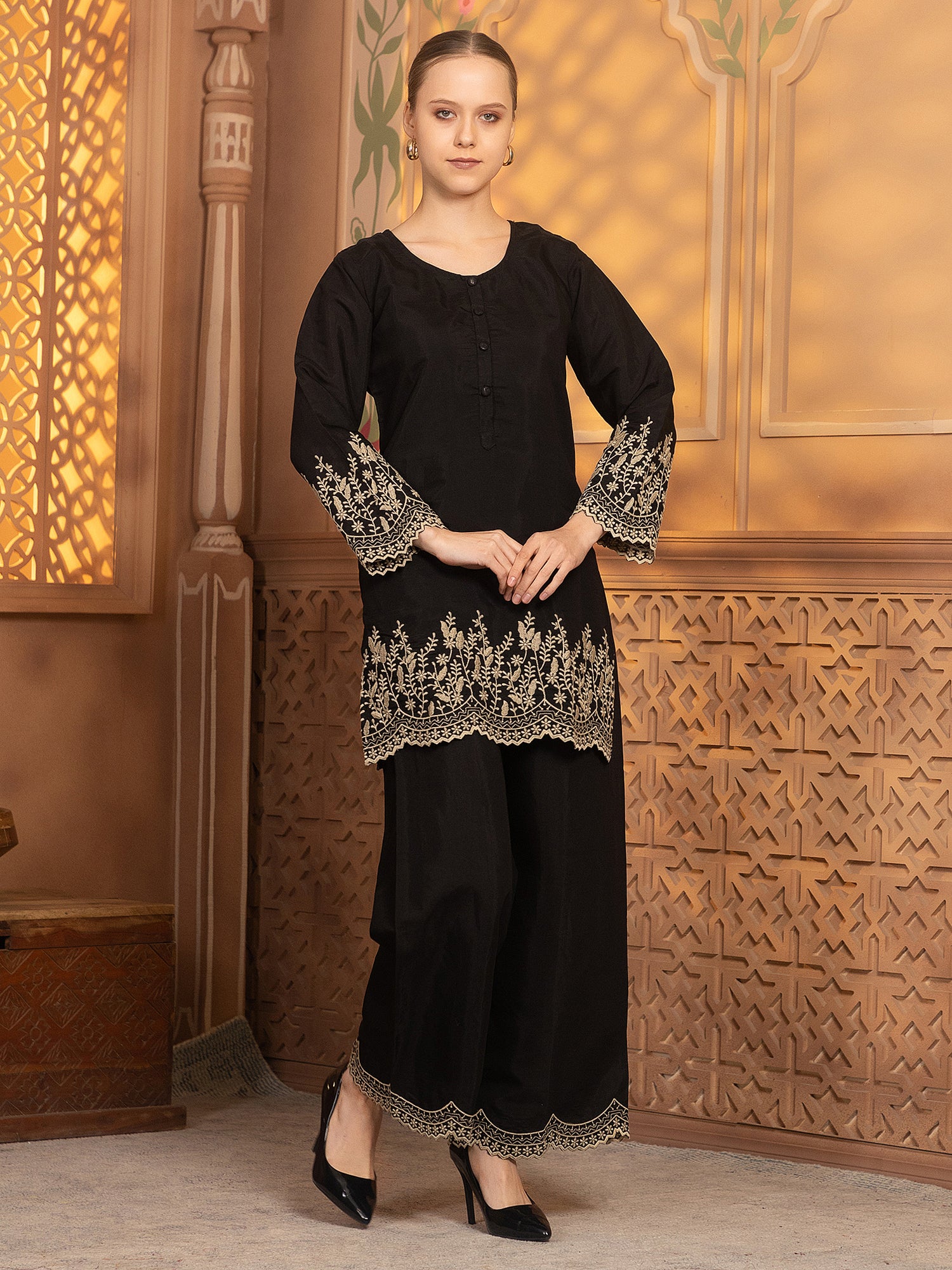 Kanika Kurti With Pant