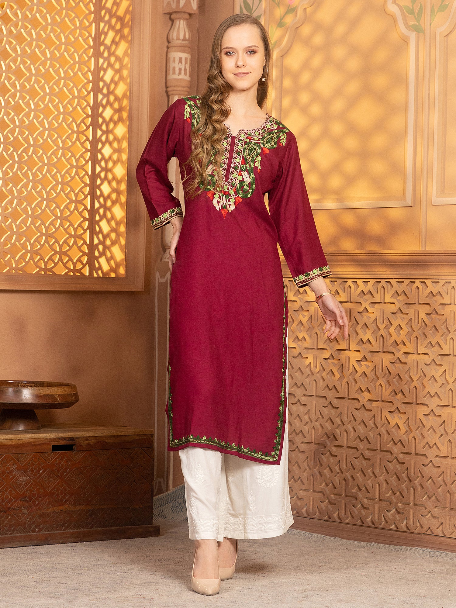 Nisha Kurti