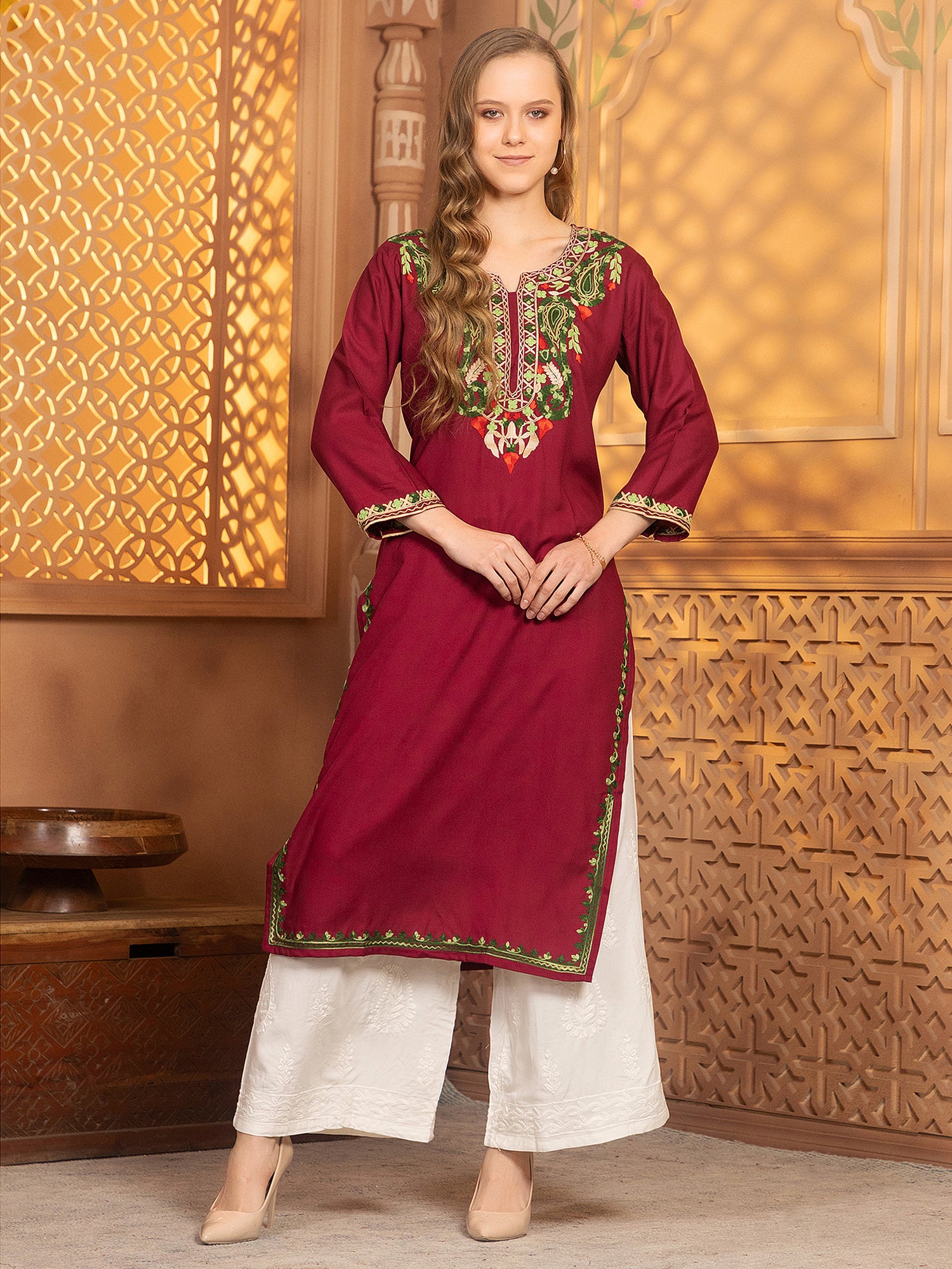 Nisha Kurti