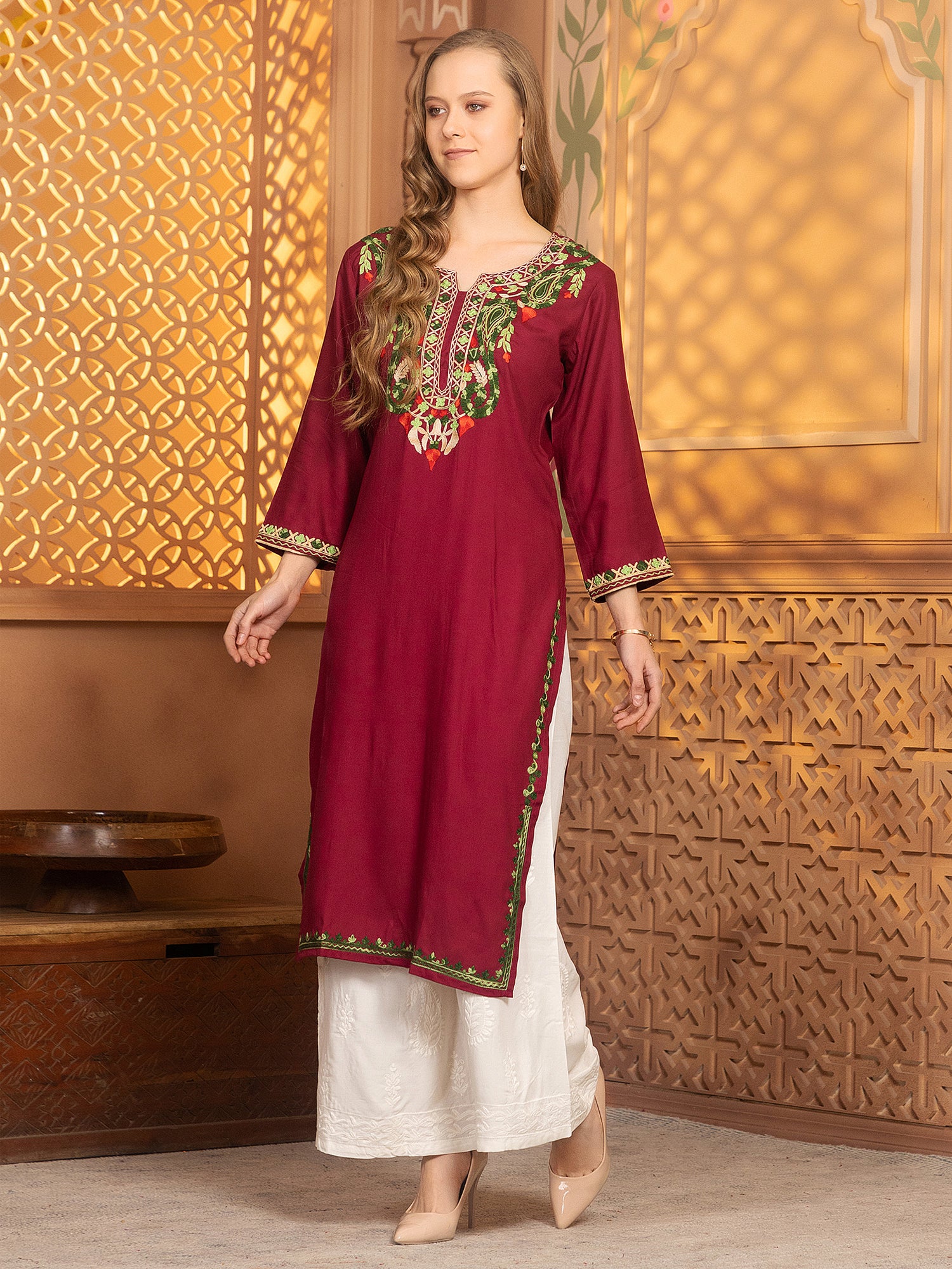 Nisha Kurti