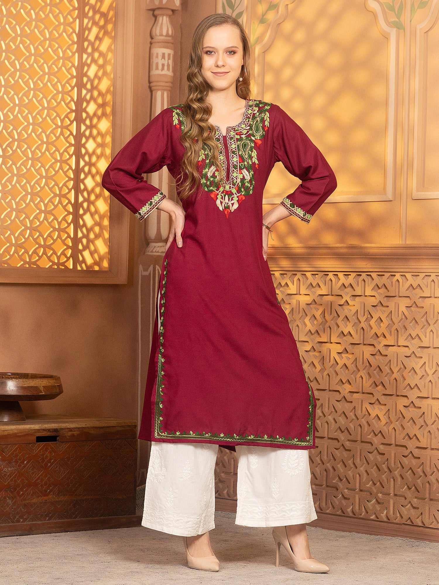 Nisha Kurti