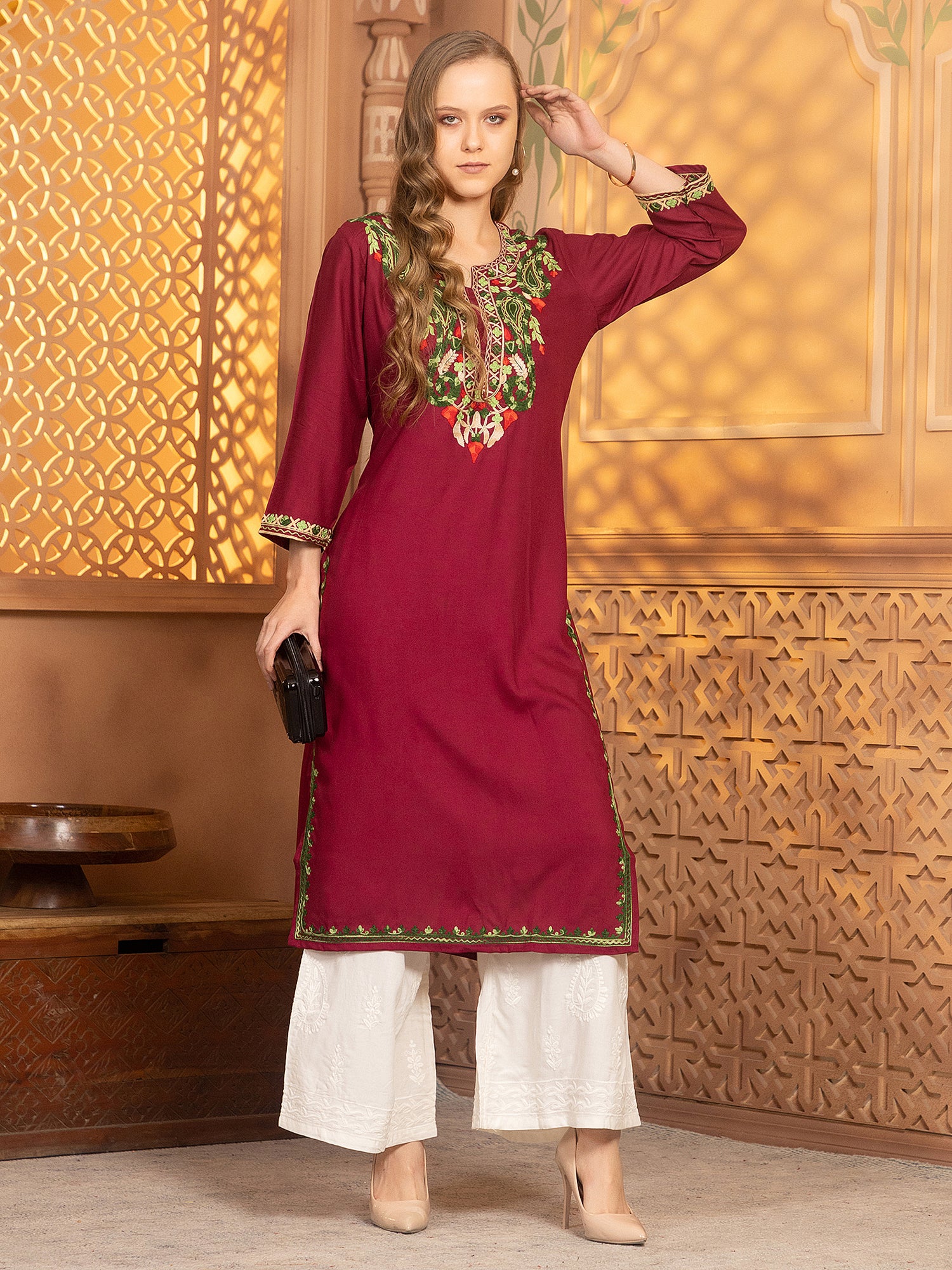 Nisha Kurti