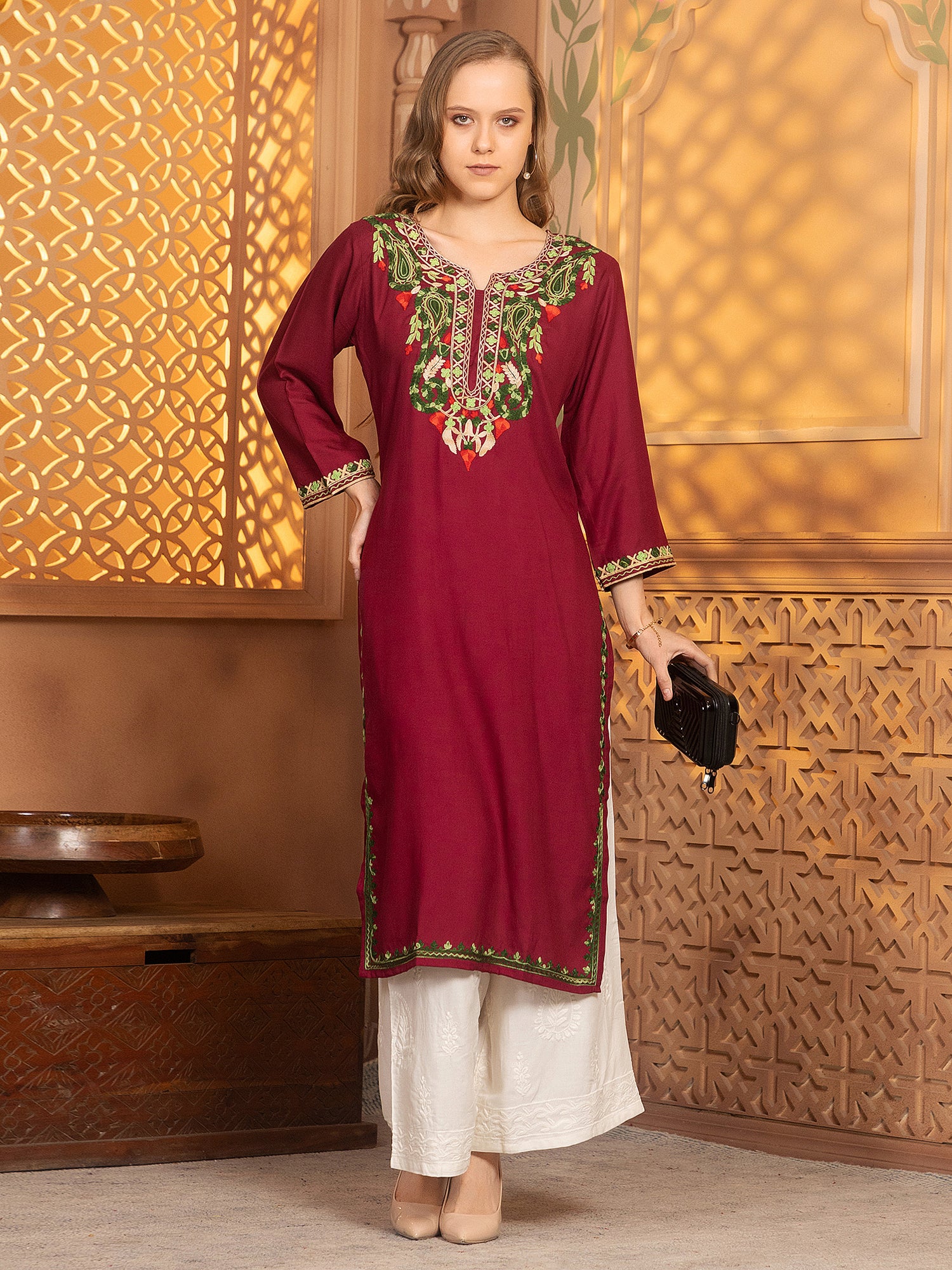 Nisha Kurti