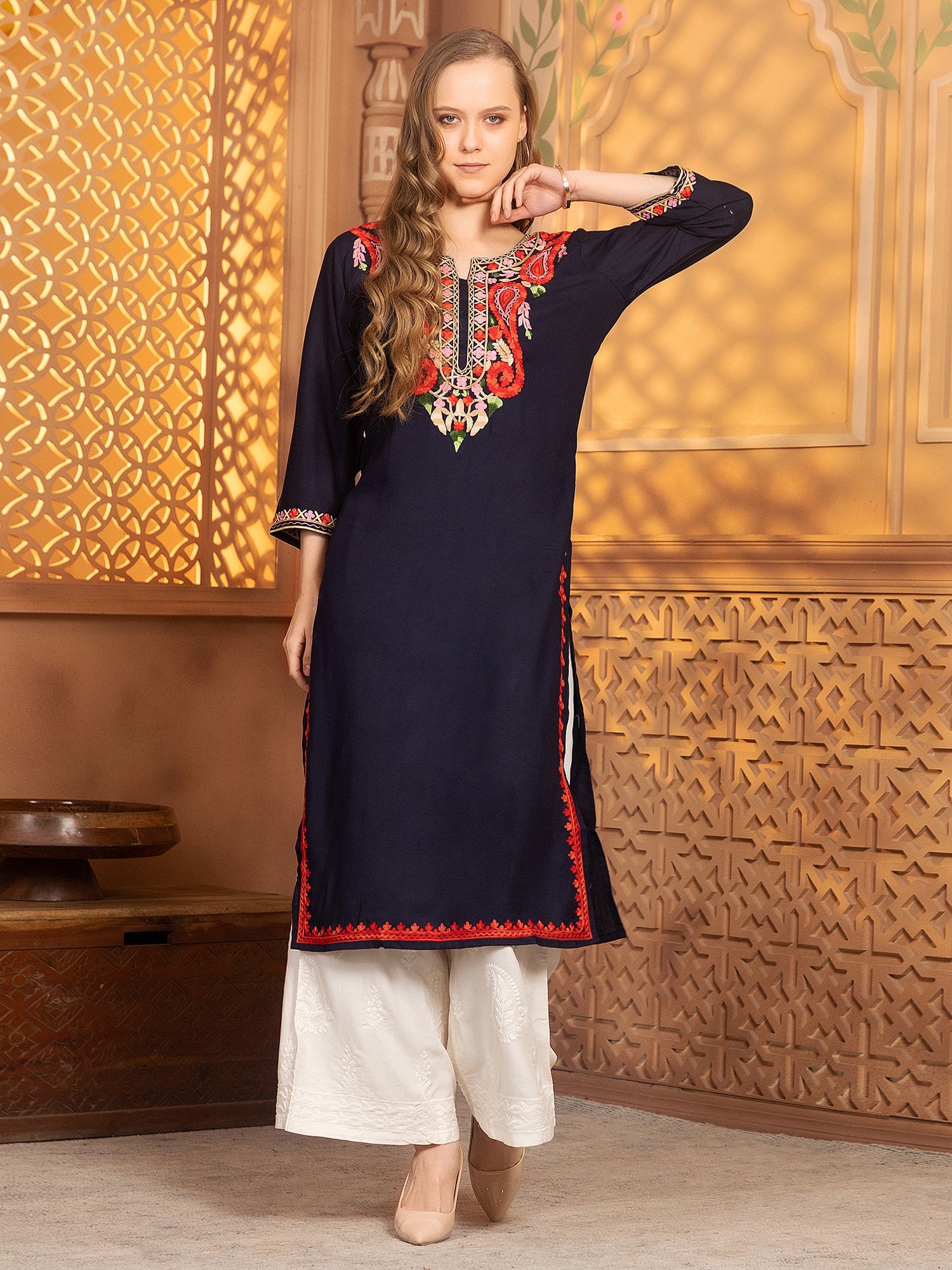 Nisha Kurti