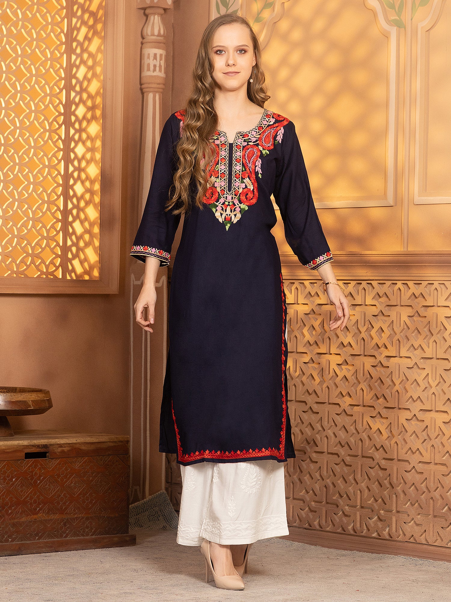 Nisha Kurti