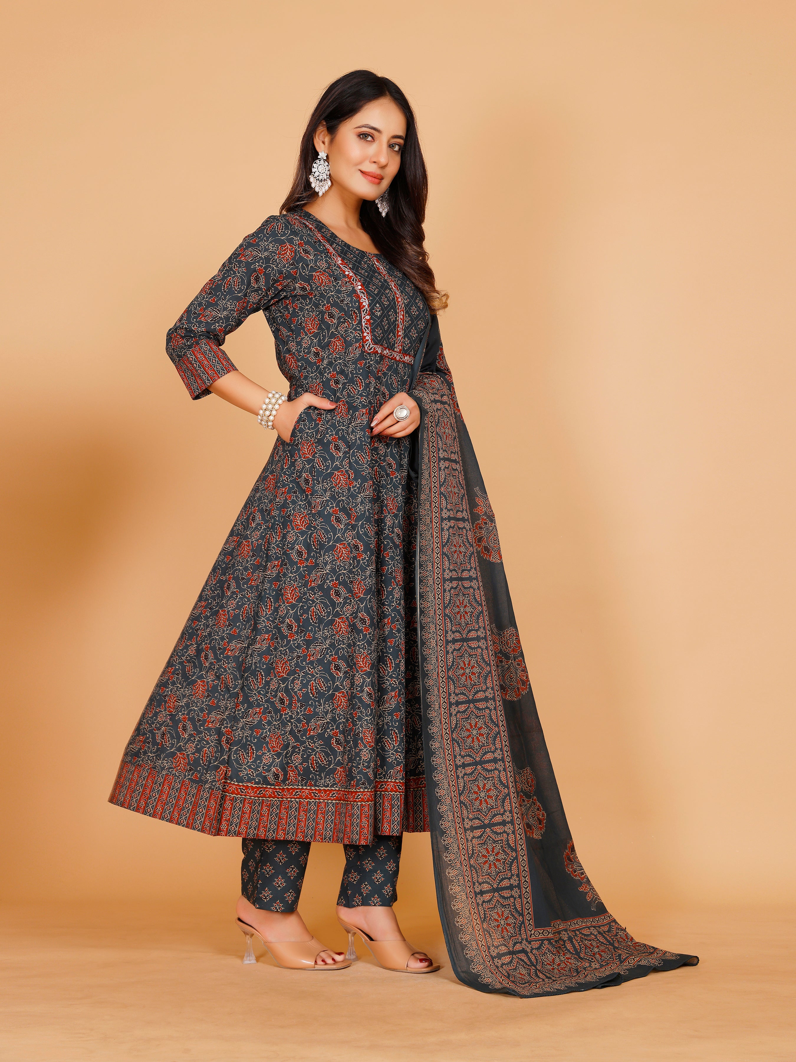 Tanya Flair Suit - Roop Darshan