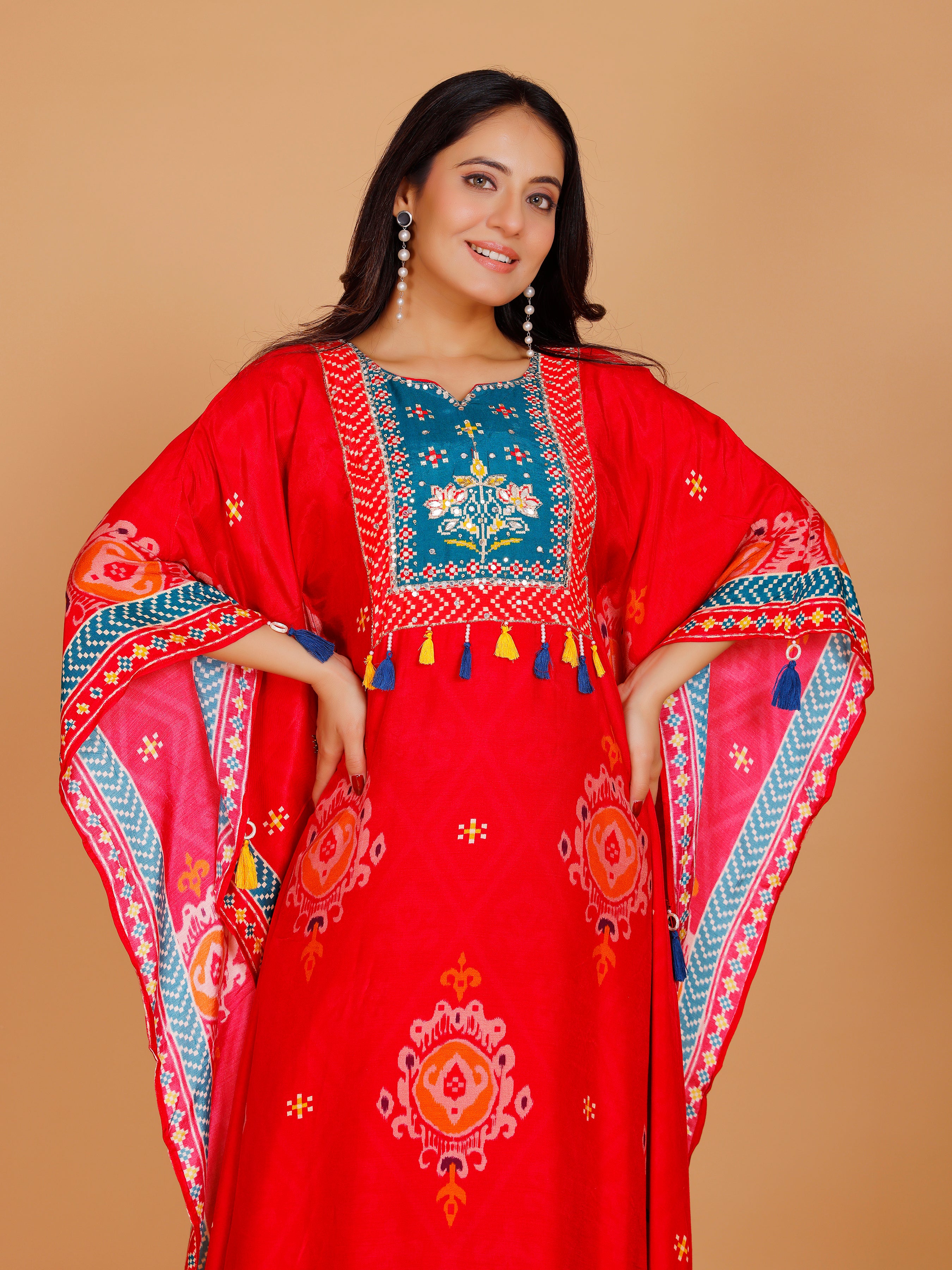 Dharini Kaftan With Pant - Roop Darshan