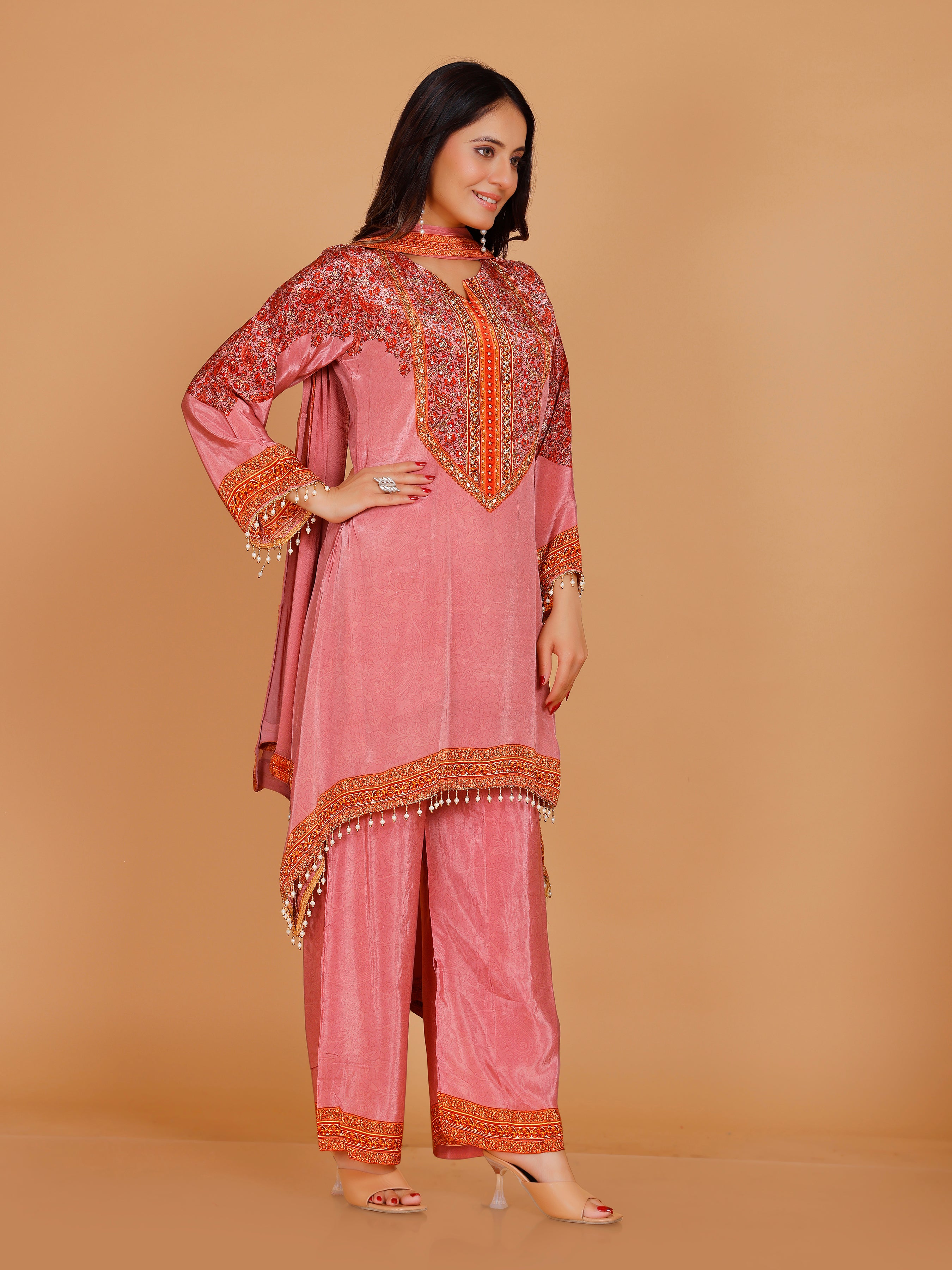 Sharvani Kamiz & Pant - Roop Darshan