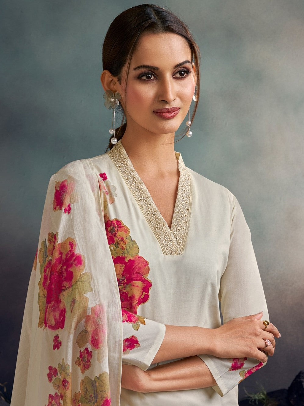 Nutan Kamiz & Pant - Roop Darshan