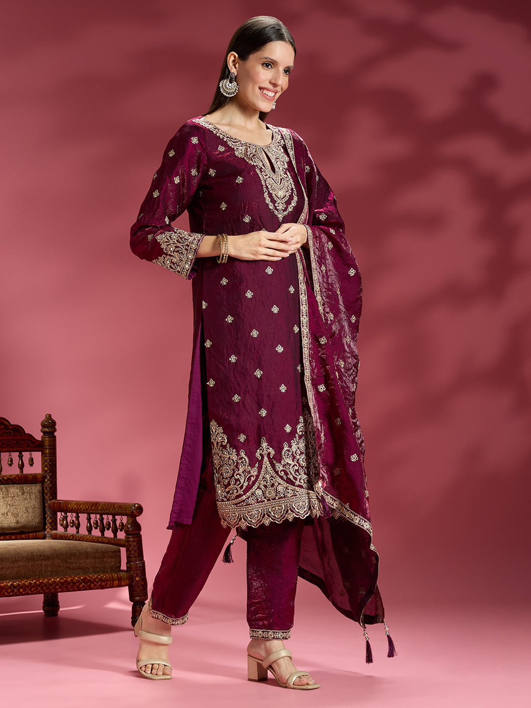 Amina Organza Kamiz & Pant