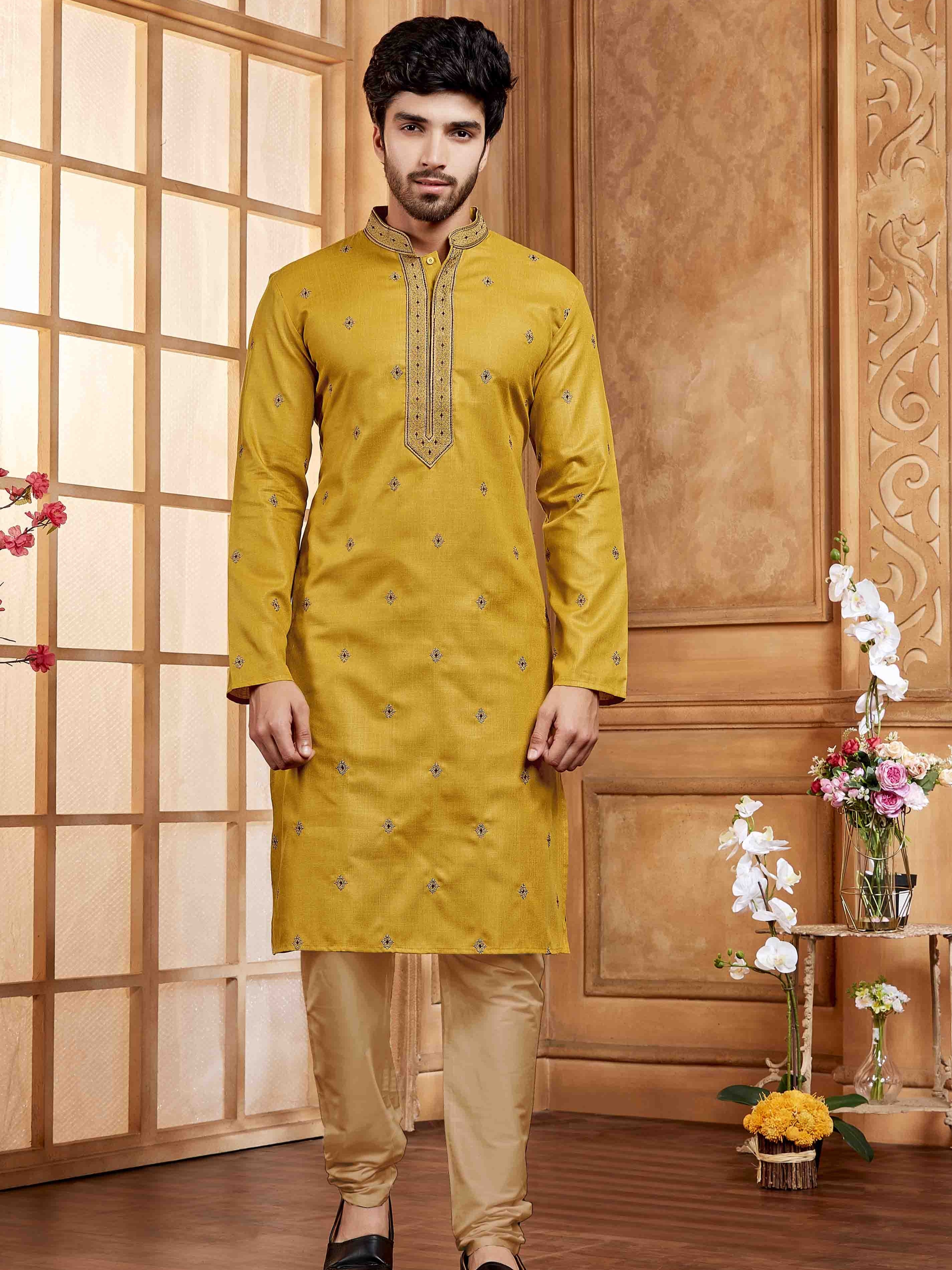 Mens Kurta Set - Roop Darshan