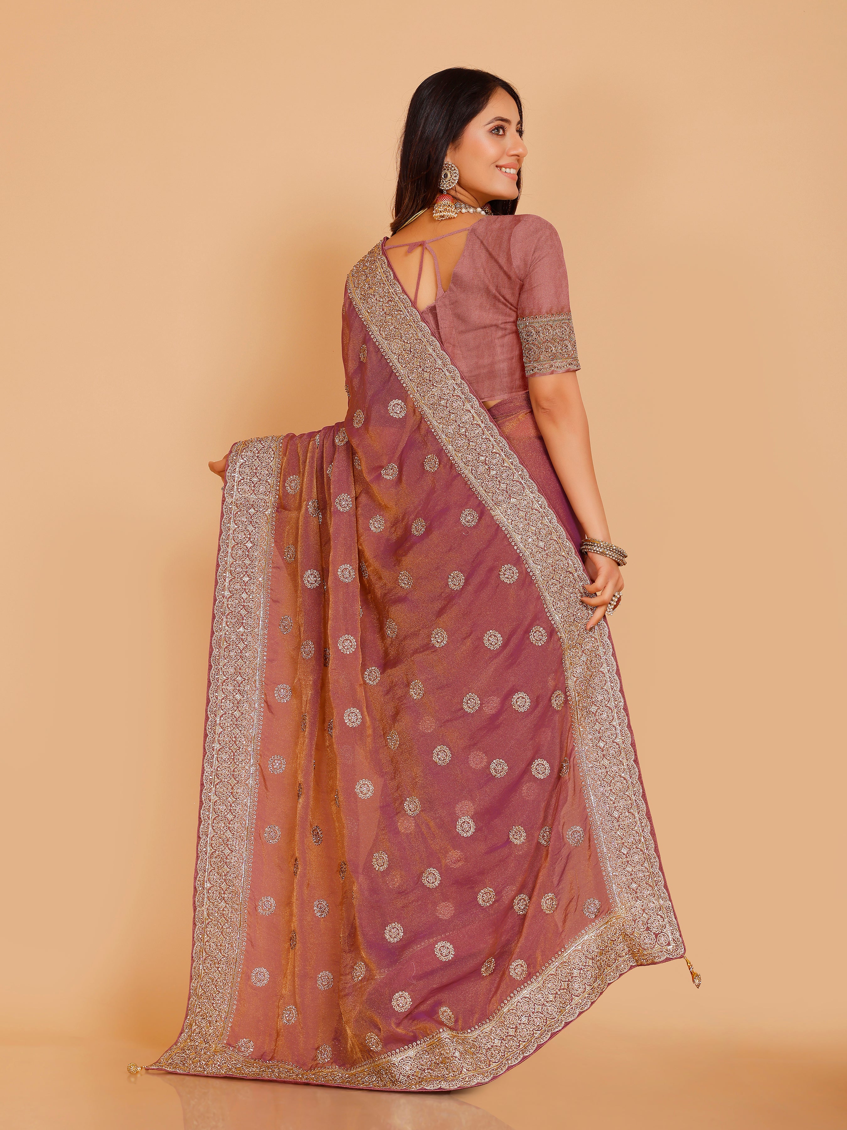 Shivali Saree