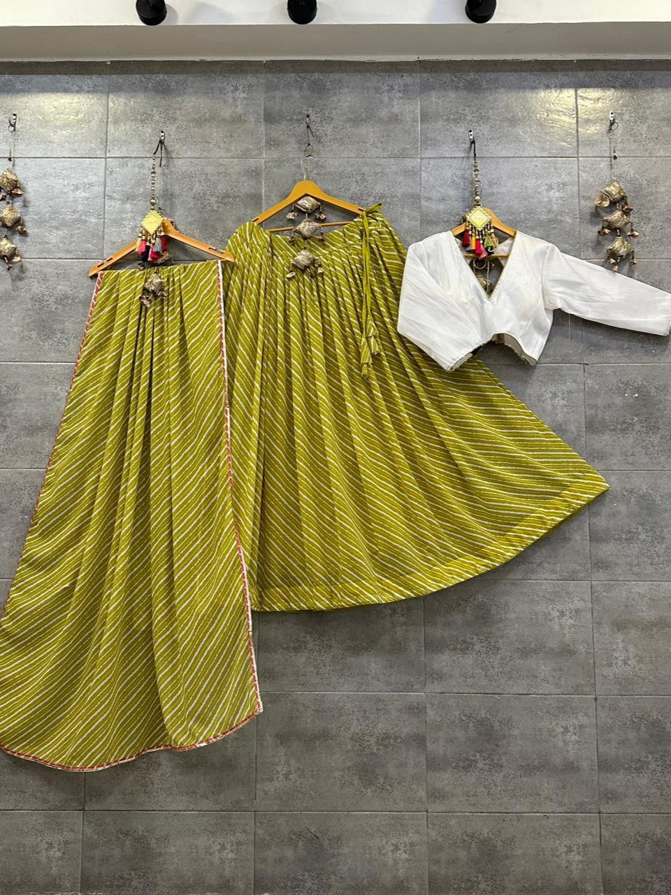 Mahika Chaniya Choli - Roop Darshan