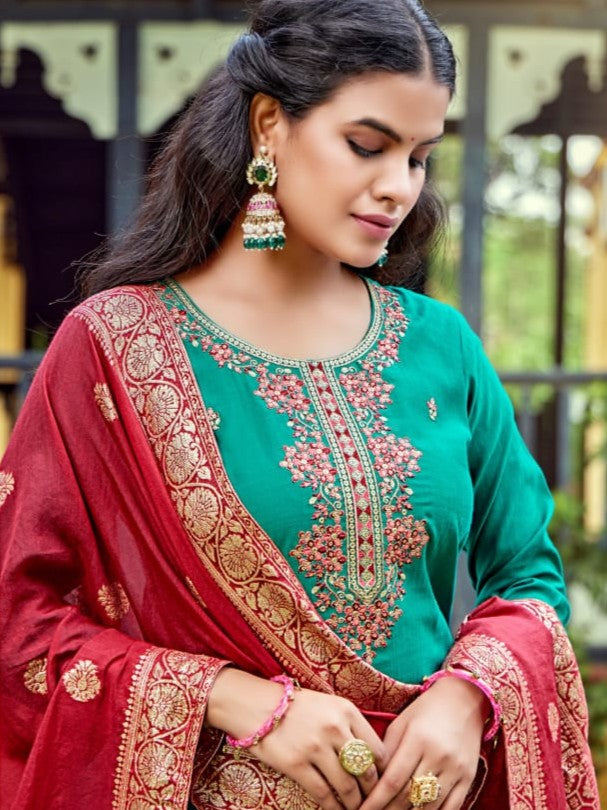 Isha Kamiz & Pant