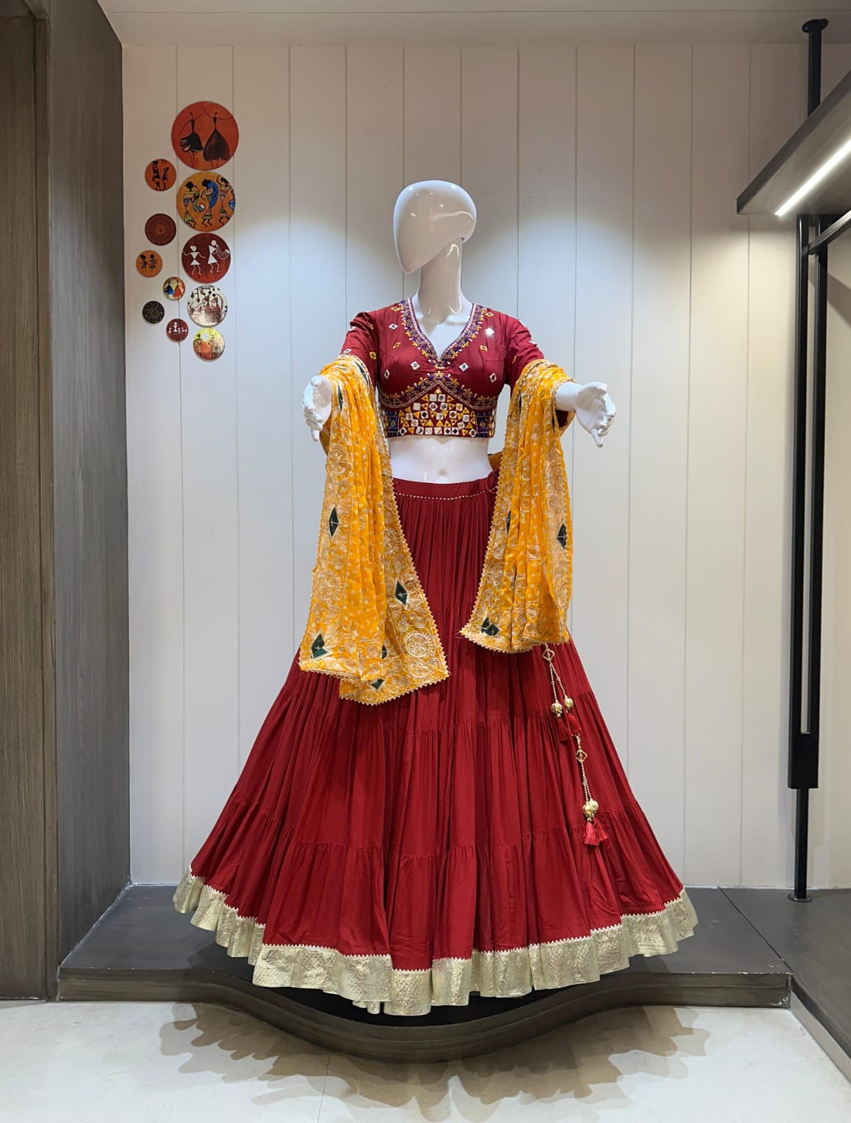 Priya Chaniya Choli - Roop Darshan