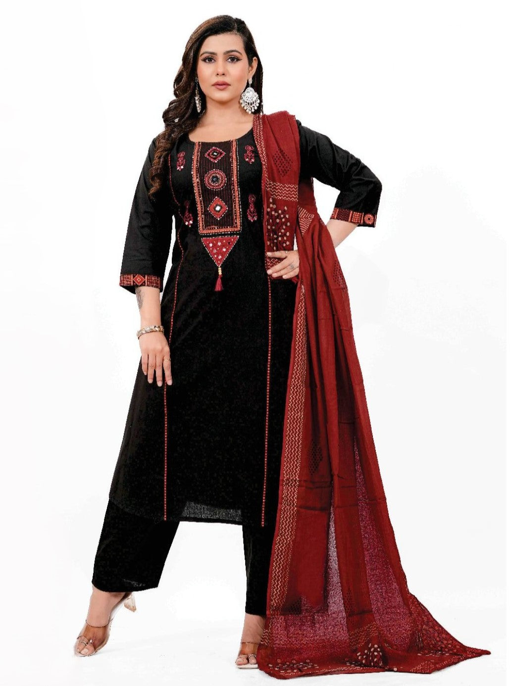Saachi Kamiz & Pant