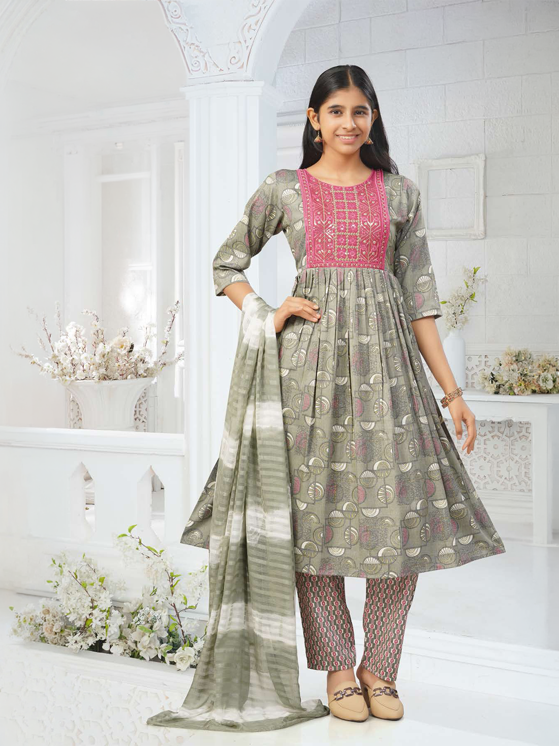 Veeha Rayon Printed Flair Suit