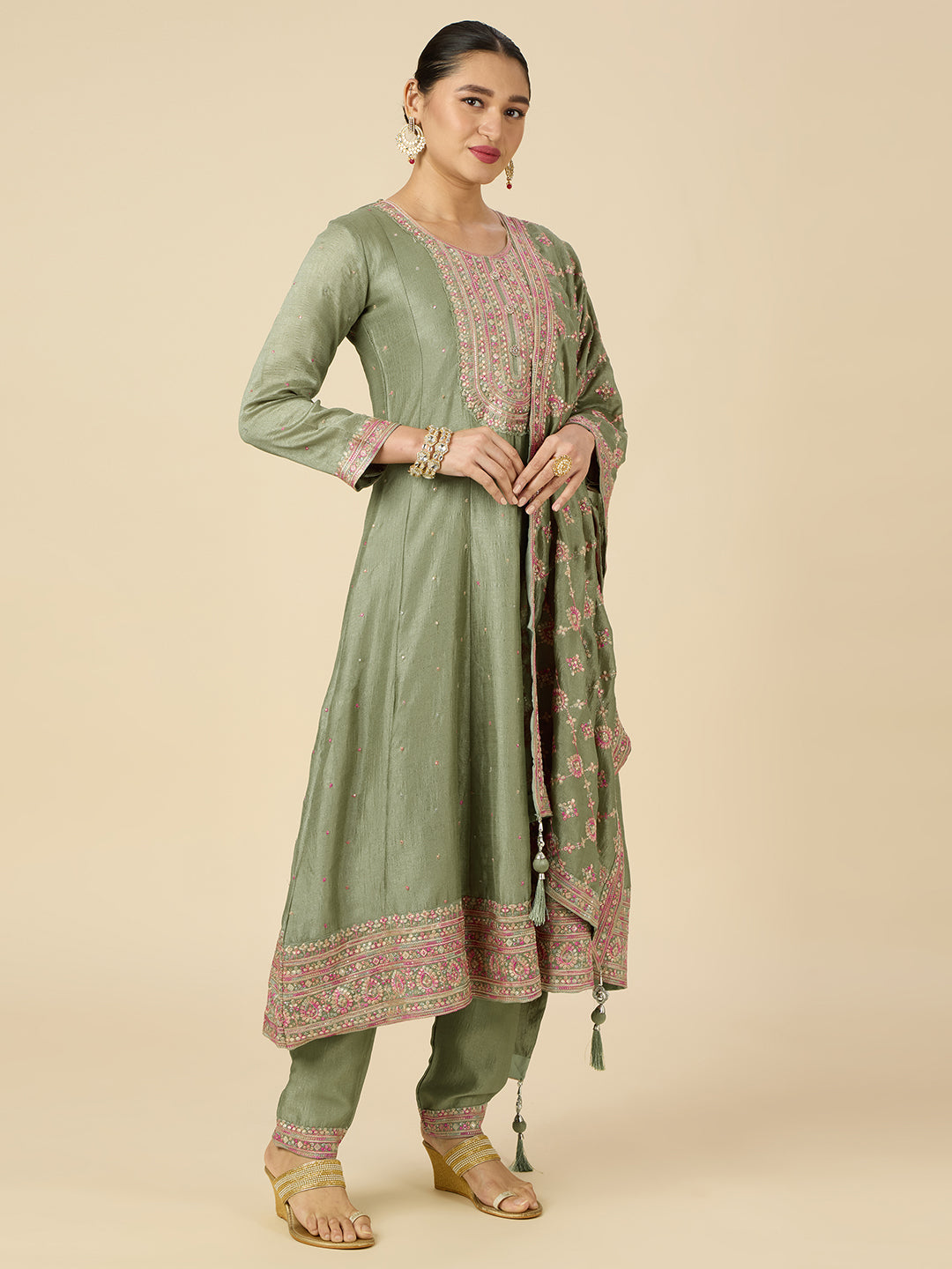 Niya Flair Suit - Roop Darshan