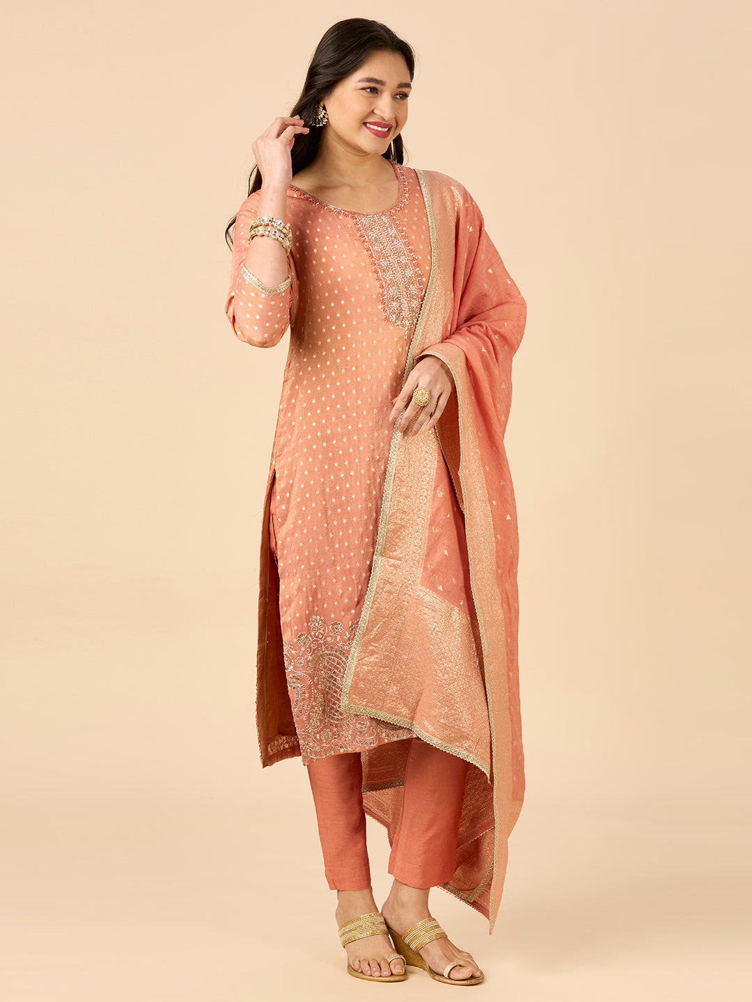 Amaira Kamiz & Pant - Roop Darshan