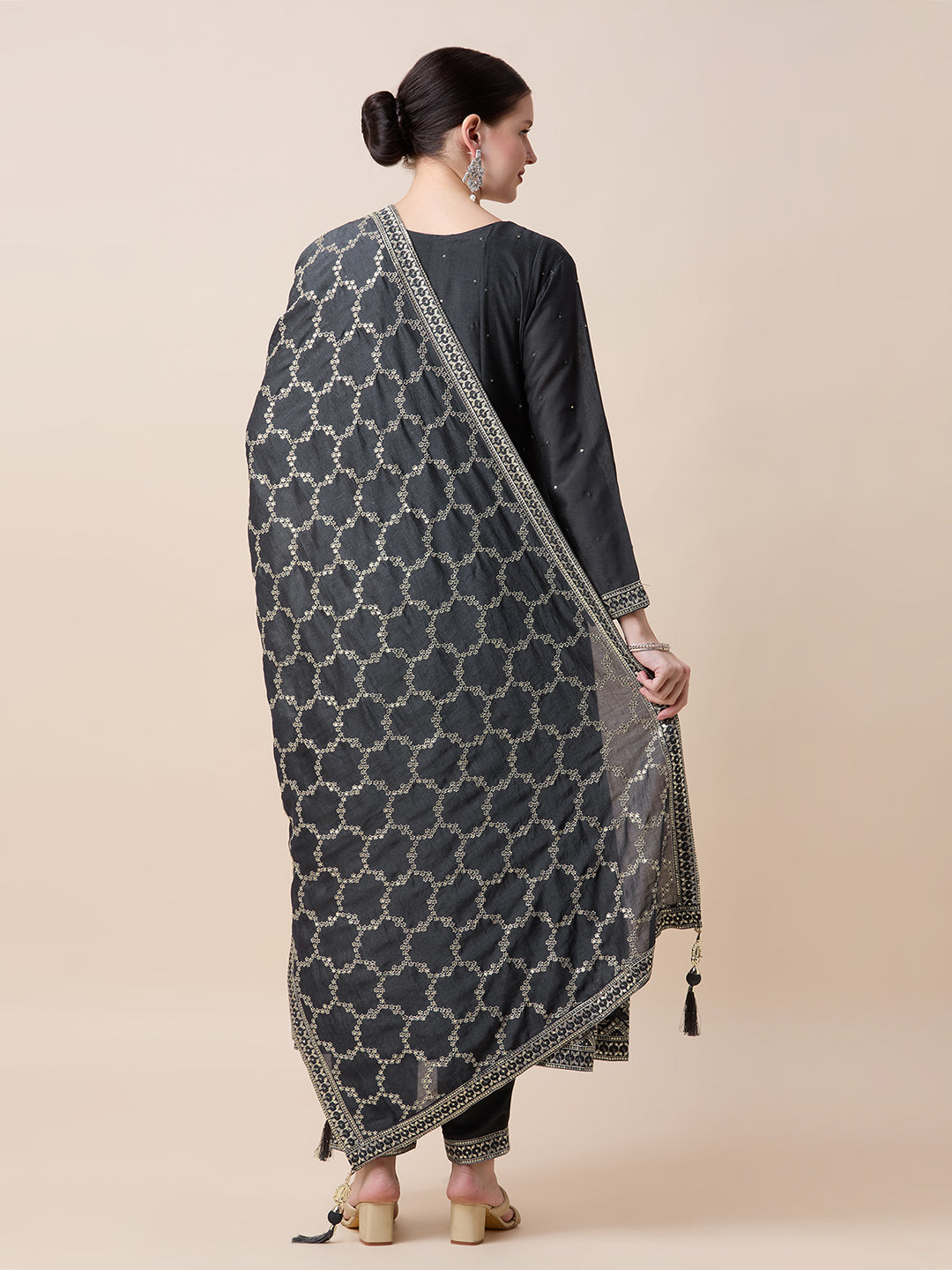 Keshni Flair Suit - Roop Darshan