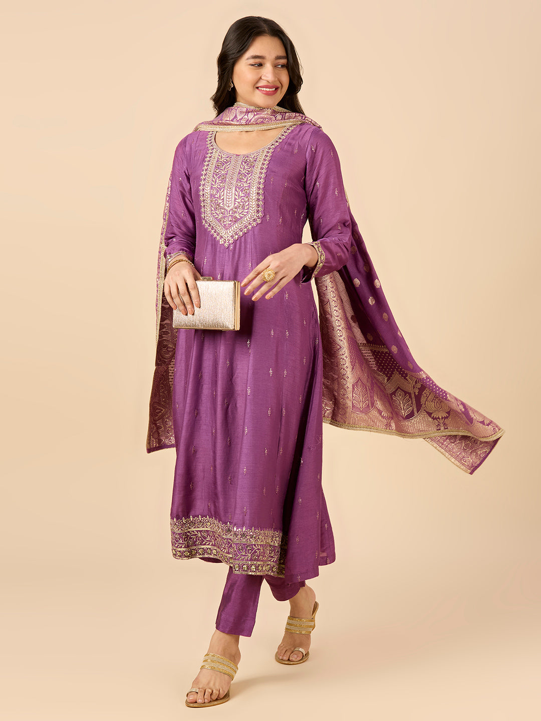 Nia Flair Suit - Roop Darshan